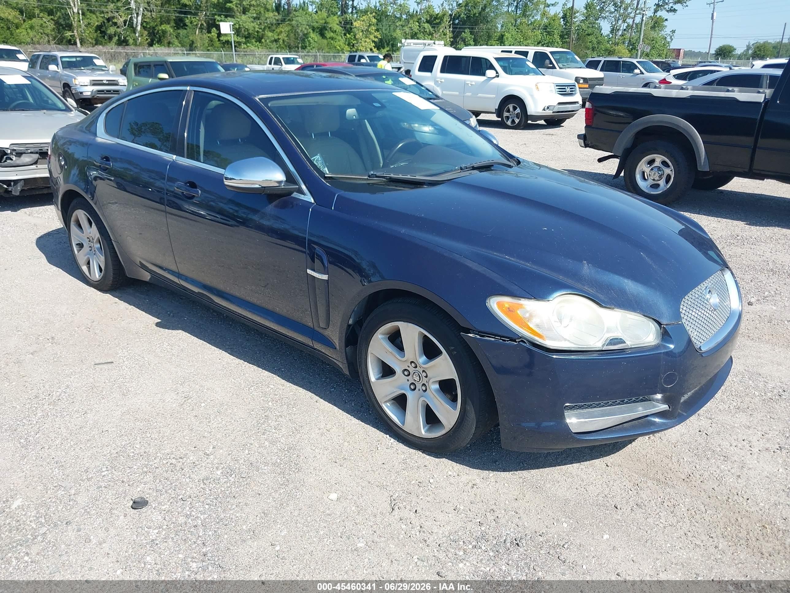 2010 Jaguar XF Luxury, VIN SAJWA0FA9AHR53818 — Normal wear