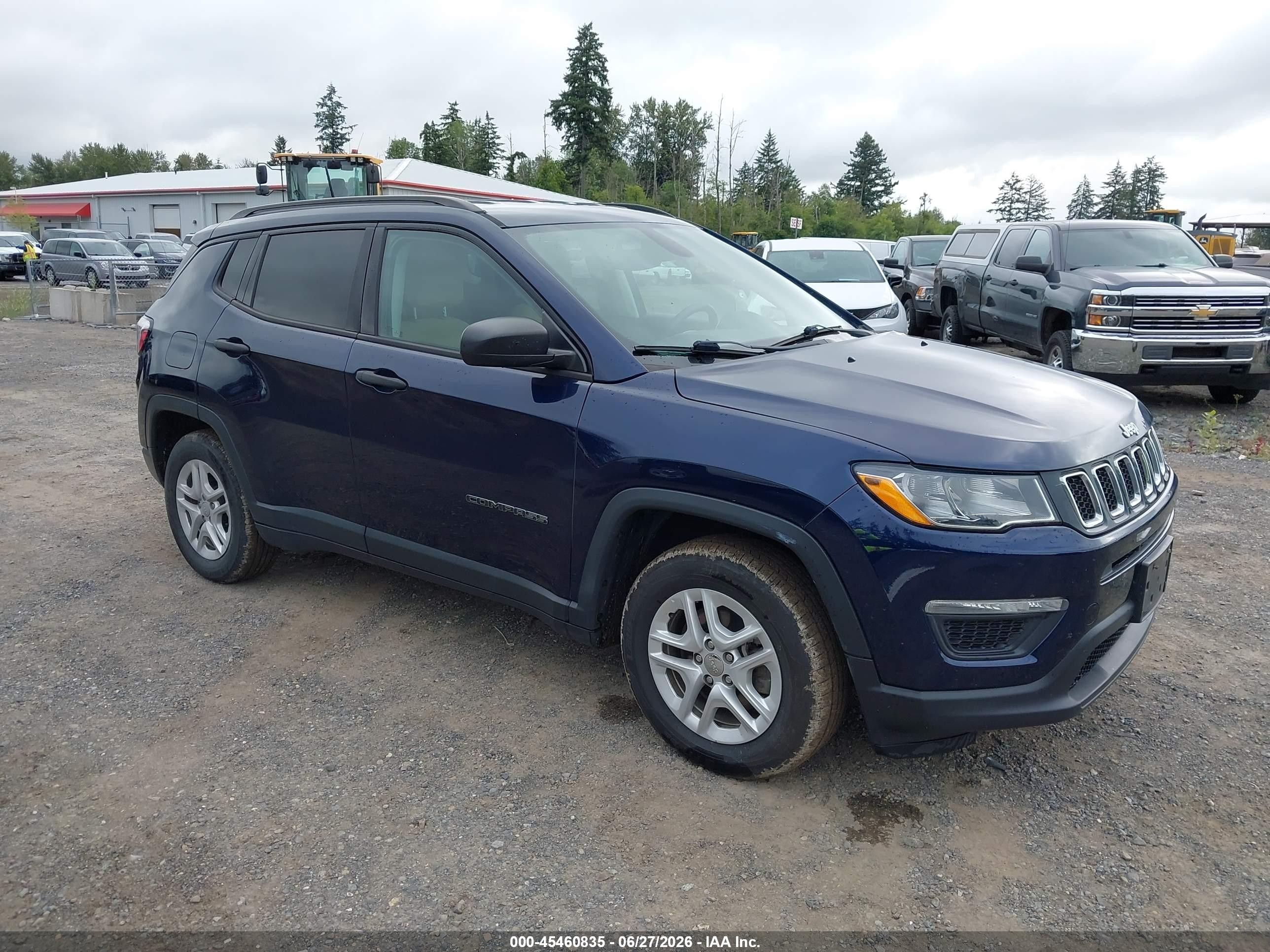 2018 Jeep Compass Sport, VIN 3C4NJCABXJT405615 — Normal wear