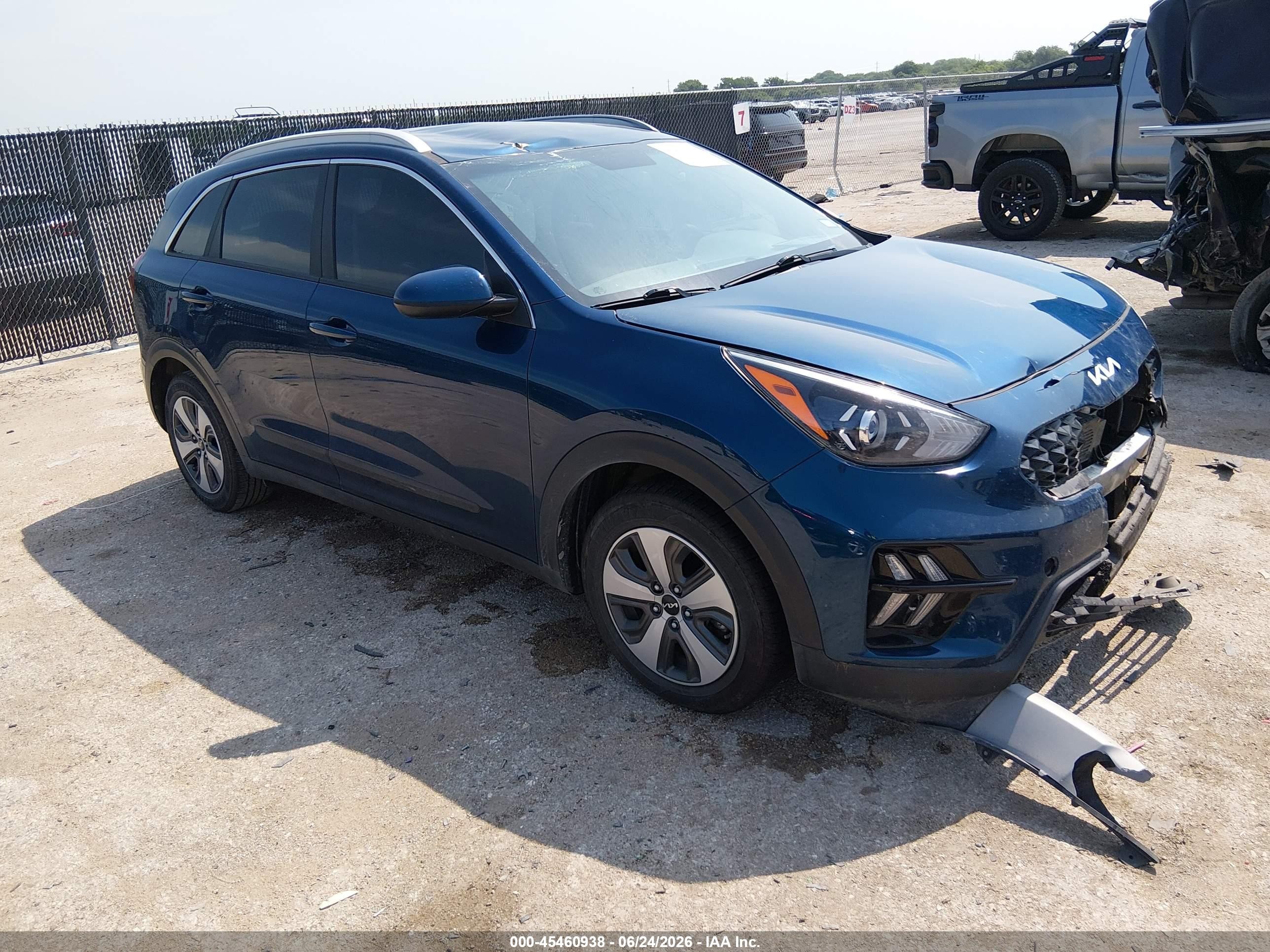 2022 Kia Niro LX, VIN KNDCB3LC2N5505952 — Перед