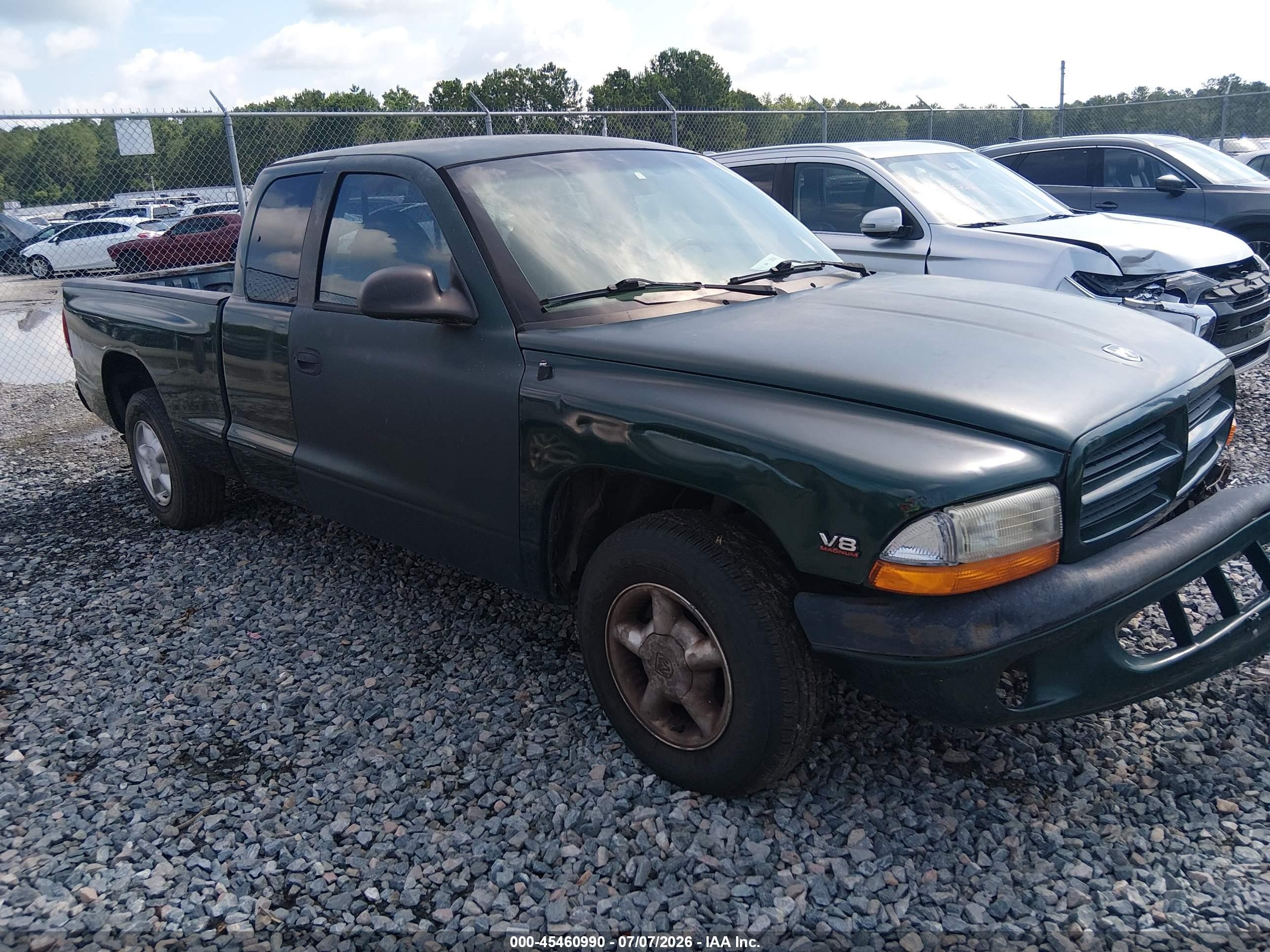 1999 Dodge Dakota SLT, VIN 1B7GL22Y8XS161599 — Перед