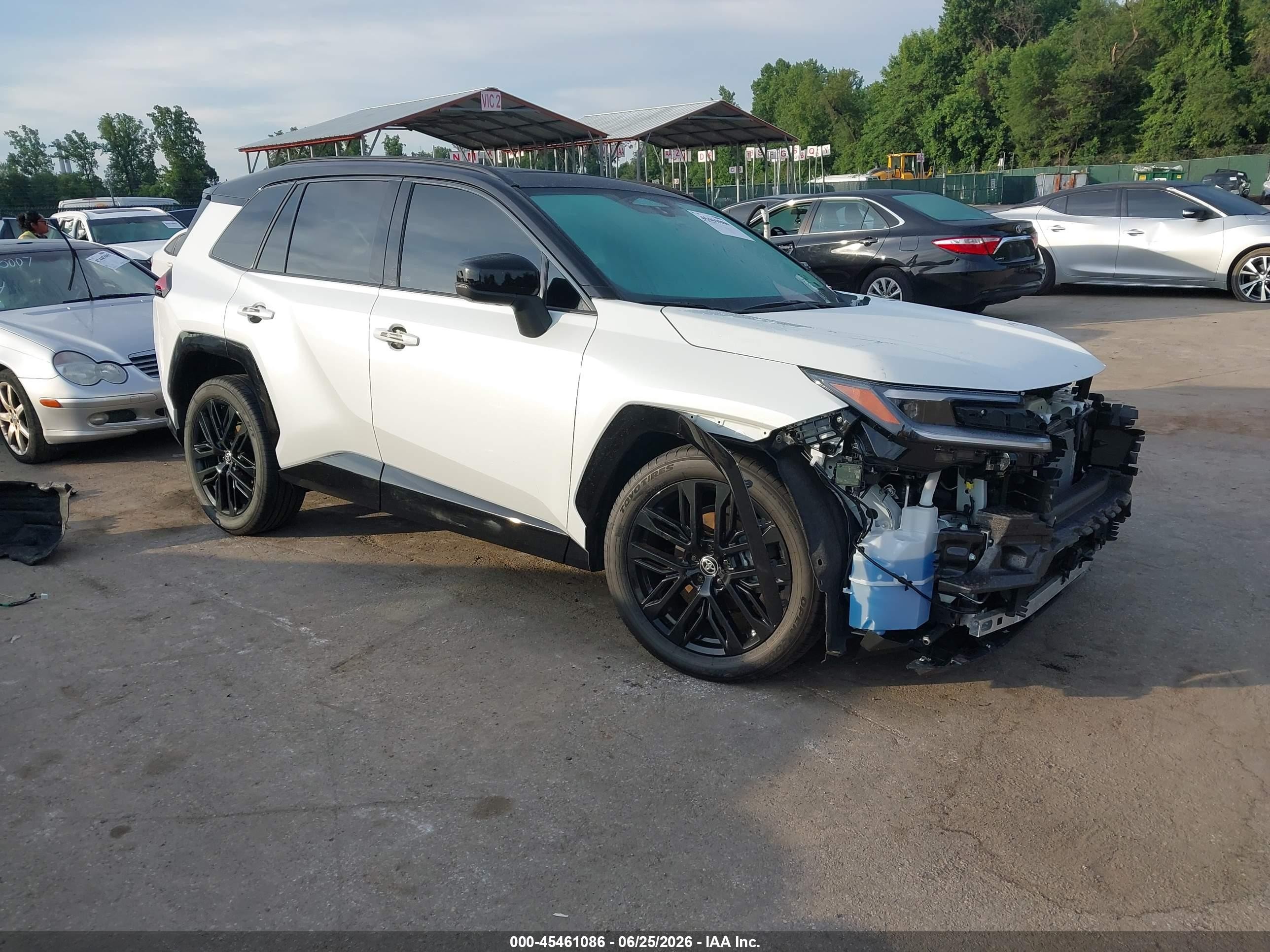 2026 Toyota RAV4 XSE, VIN 2T36CRAV1TW005661 — Перед