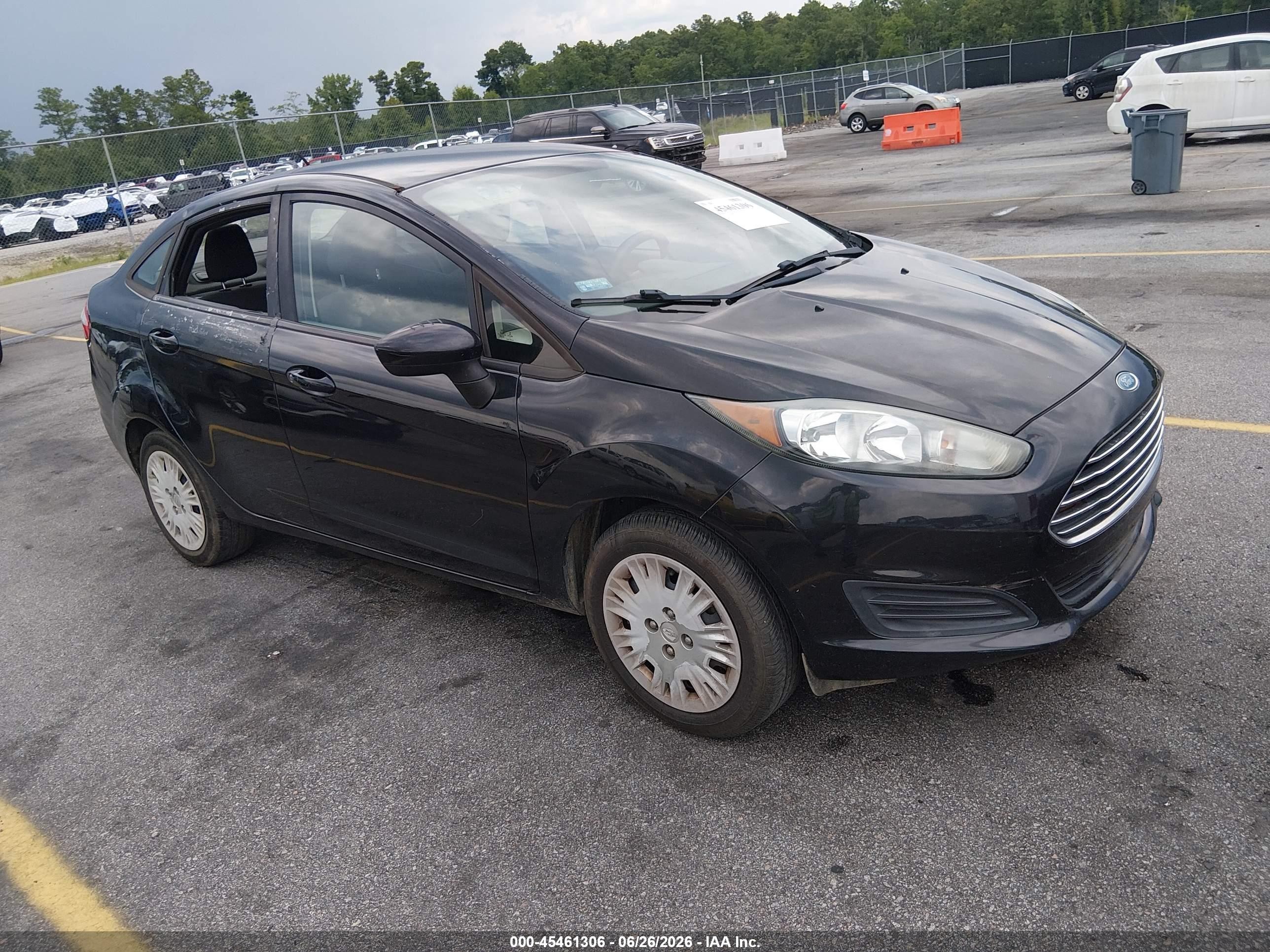 2014 Ford Fiesta S, VIN 3FADP4AJ6EM189145 — Normal wear