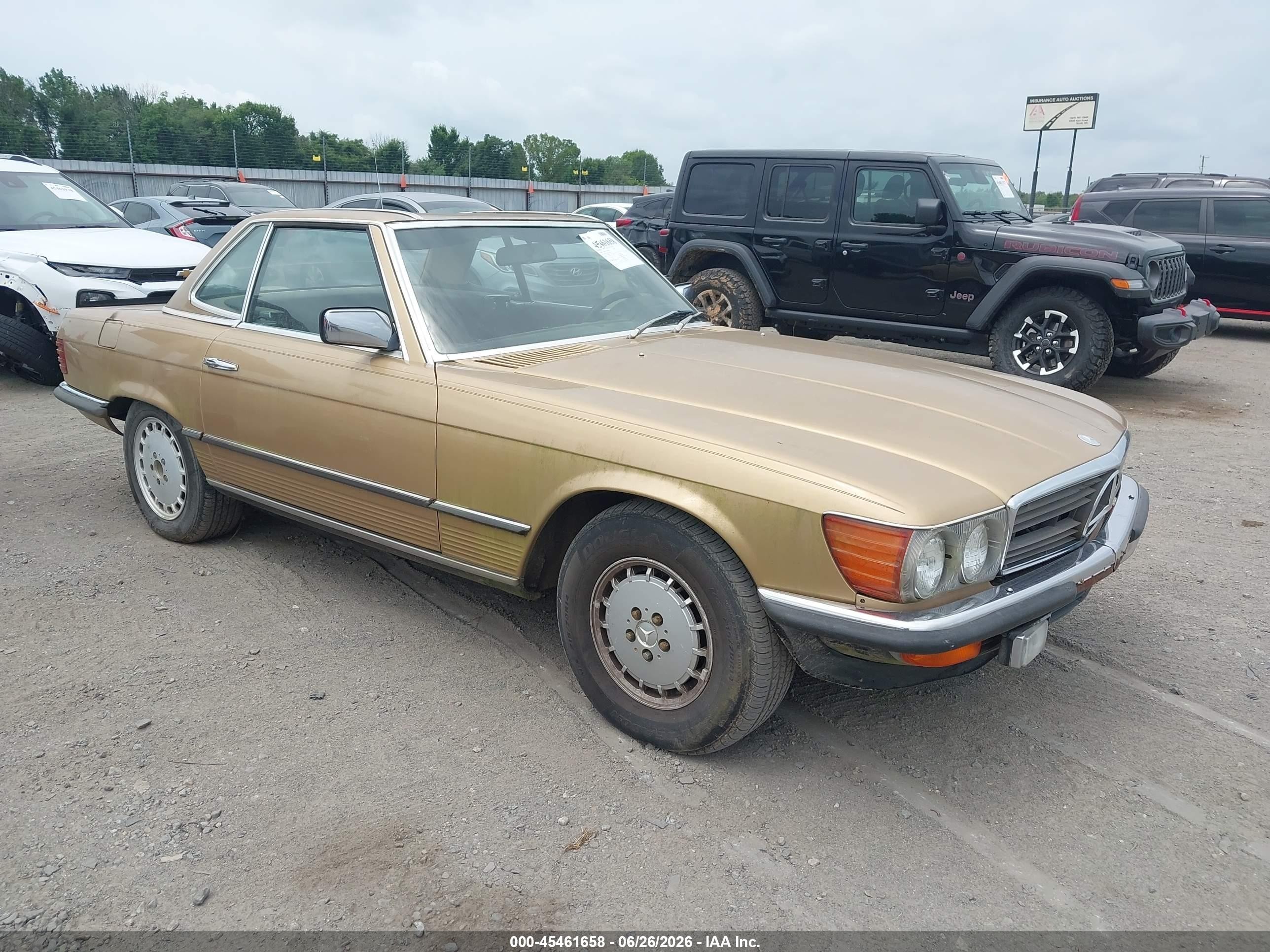 1986 Mercedes-Benz 420 SEL, VIN WDBCA35D4GA256751 — Normal wear