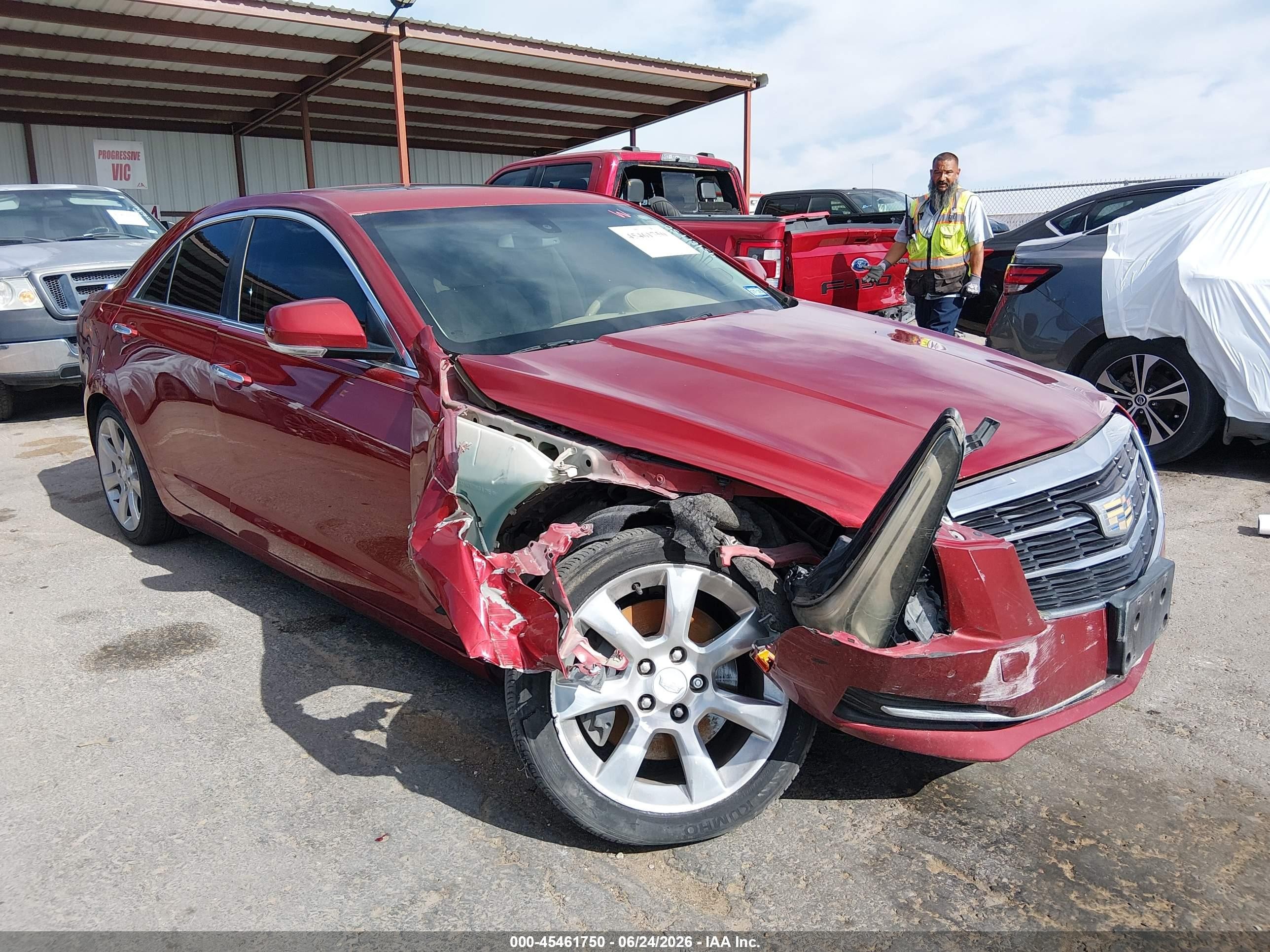 2015 Cadillac ATS Luxury RWD, VIN 1G6AB5RXXF0122517 — Side