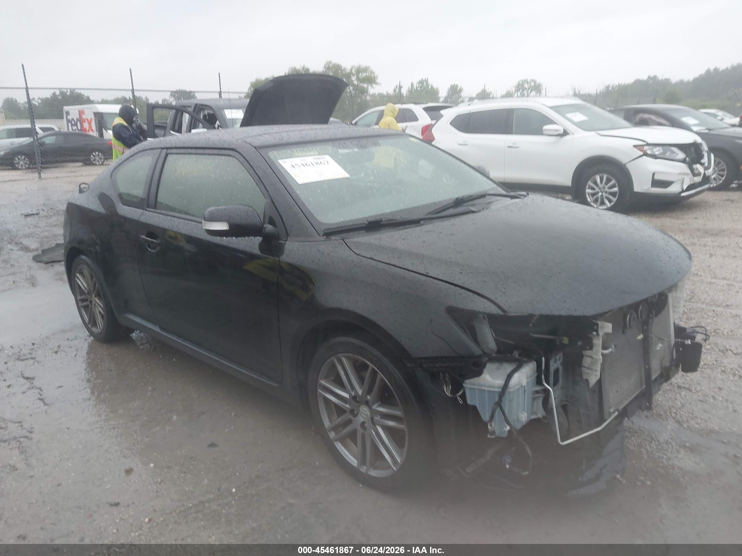 2013 Scion tC, VIN JTKJF5C71D3048550 — Front end