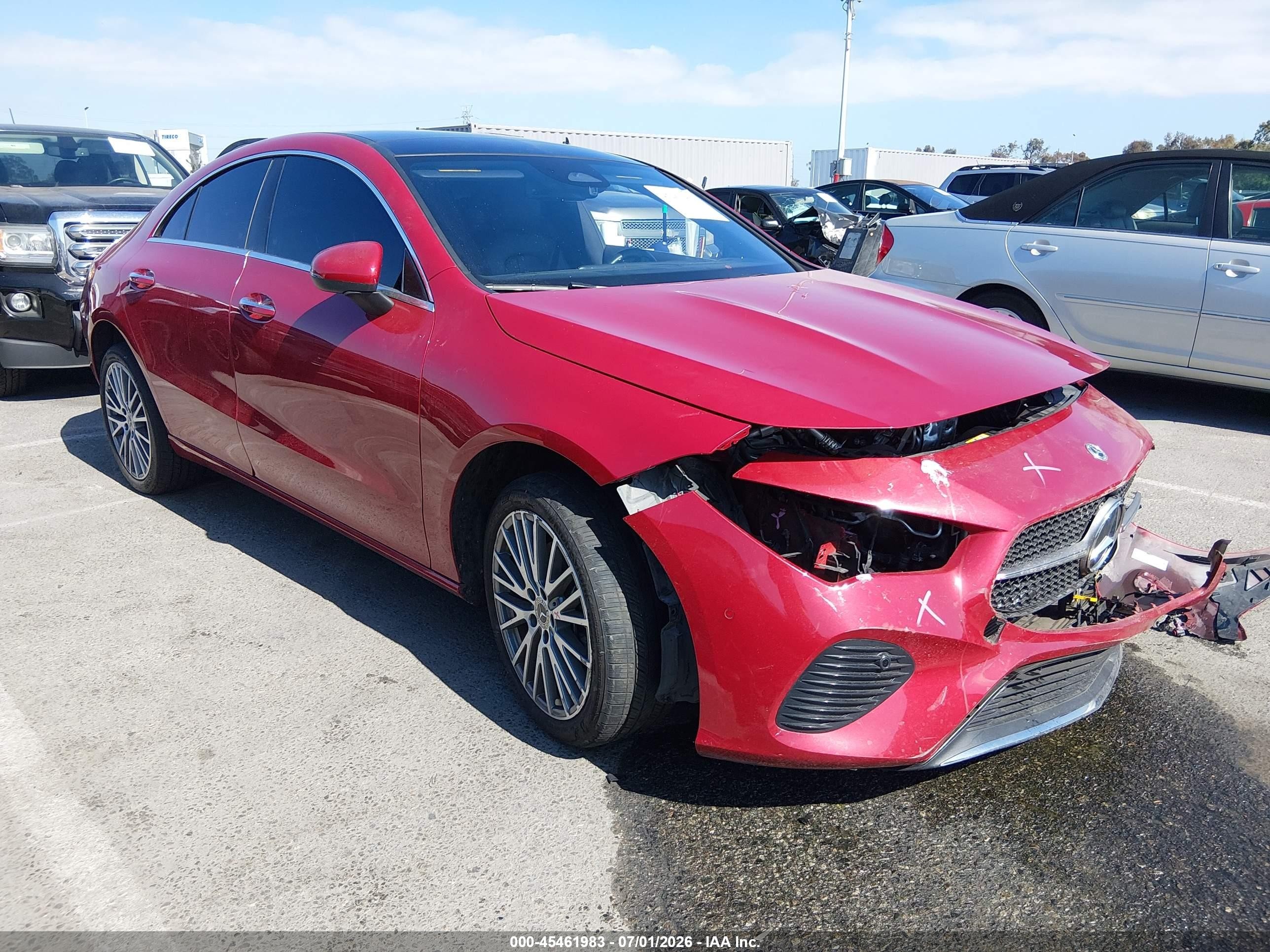 2024 Mercedes-Benz CLA 250, VIN W1K5J4GB4RN457336 — Перед