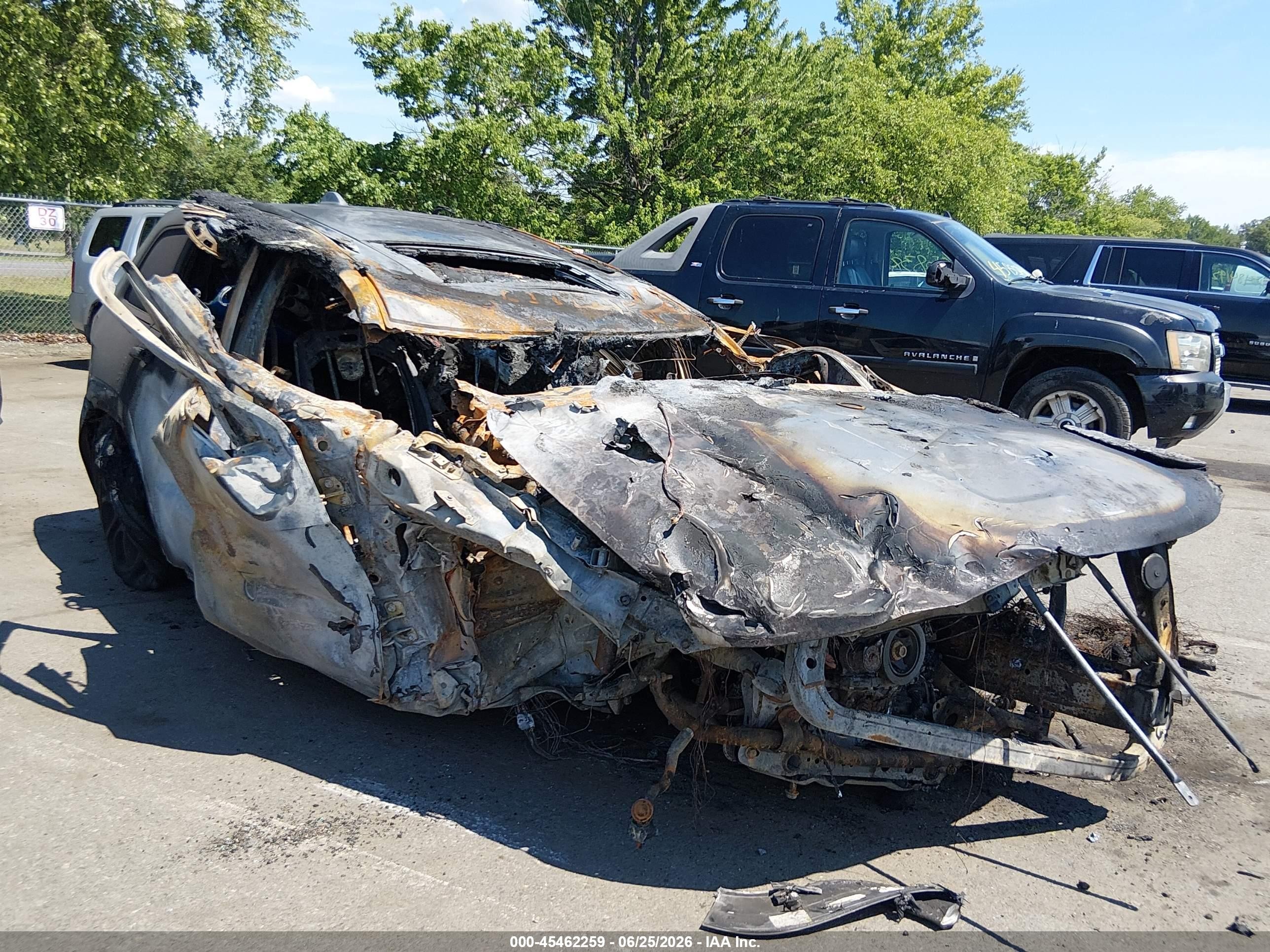 2020 Jeep Grand Cherokee Overland, VIN 1C4RJFCG0LC133733 — Burn