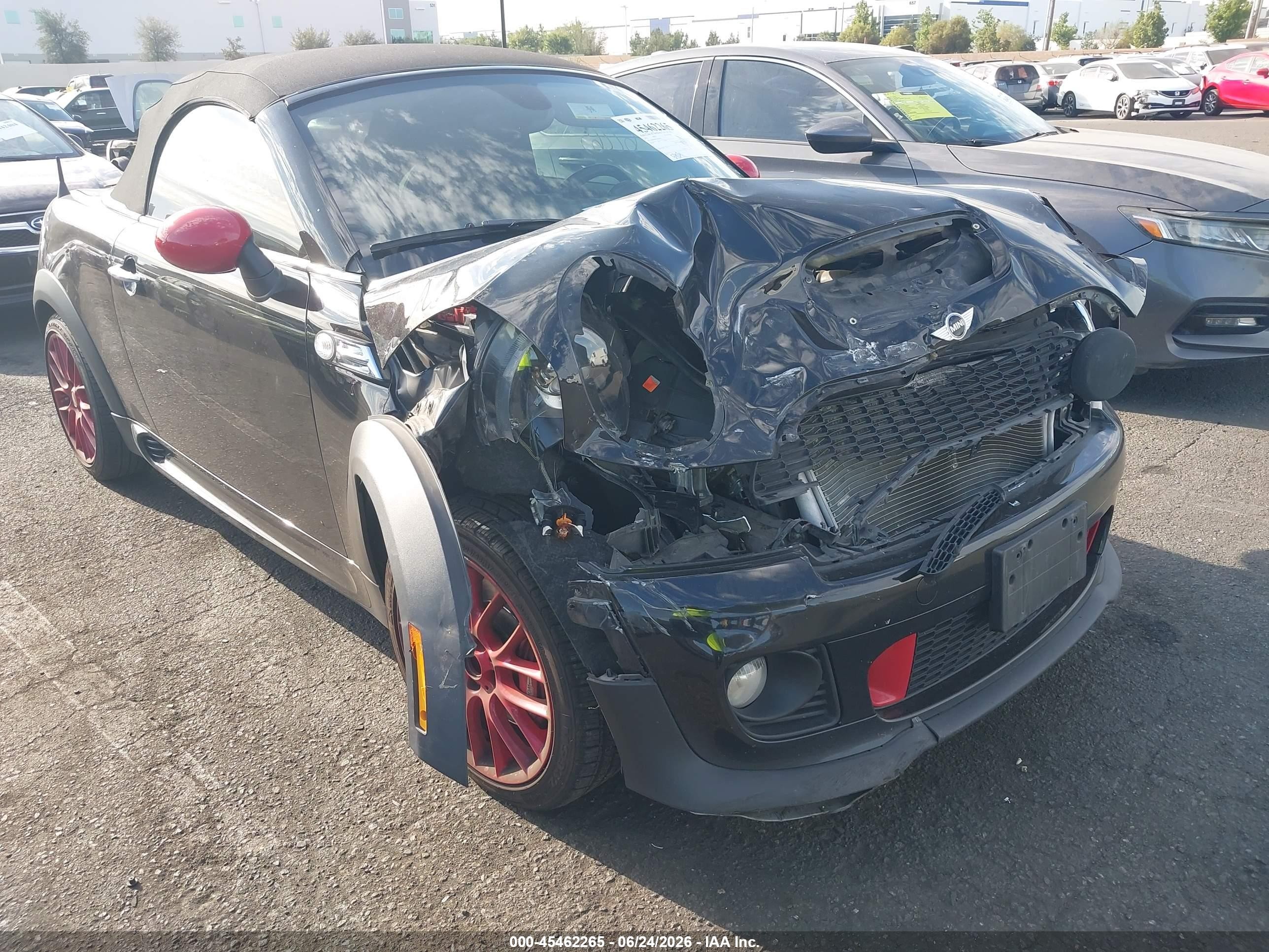 2013 MINI Roadster John Cooper Works, VIN WMWSY9C52DT626521 — Front end