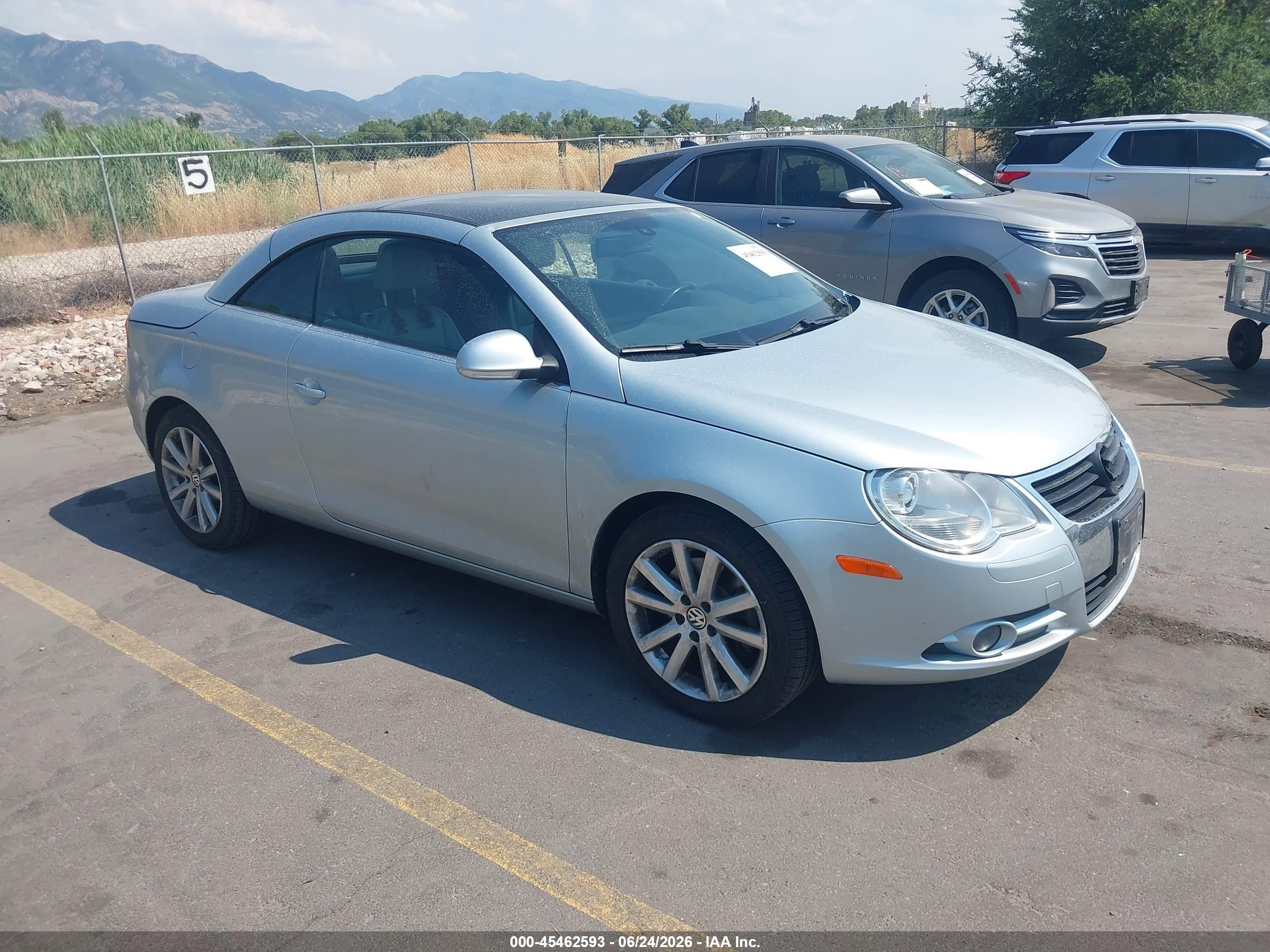2007 Volkswagen Eos 2.0T, VIN WVWFA71F67V010337 — Normal wear