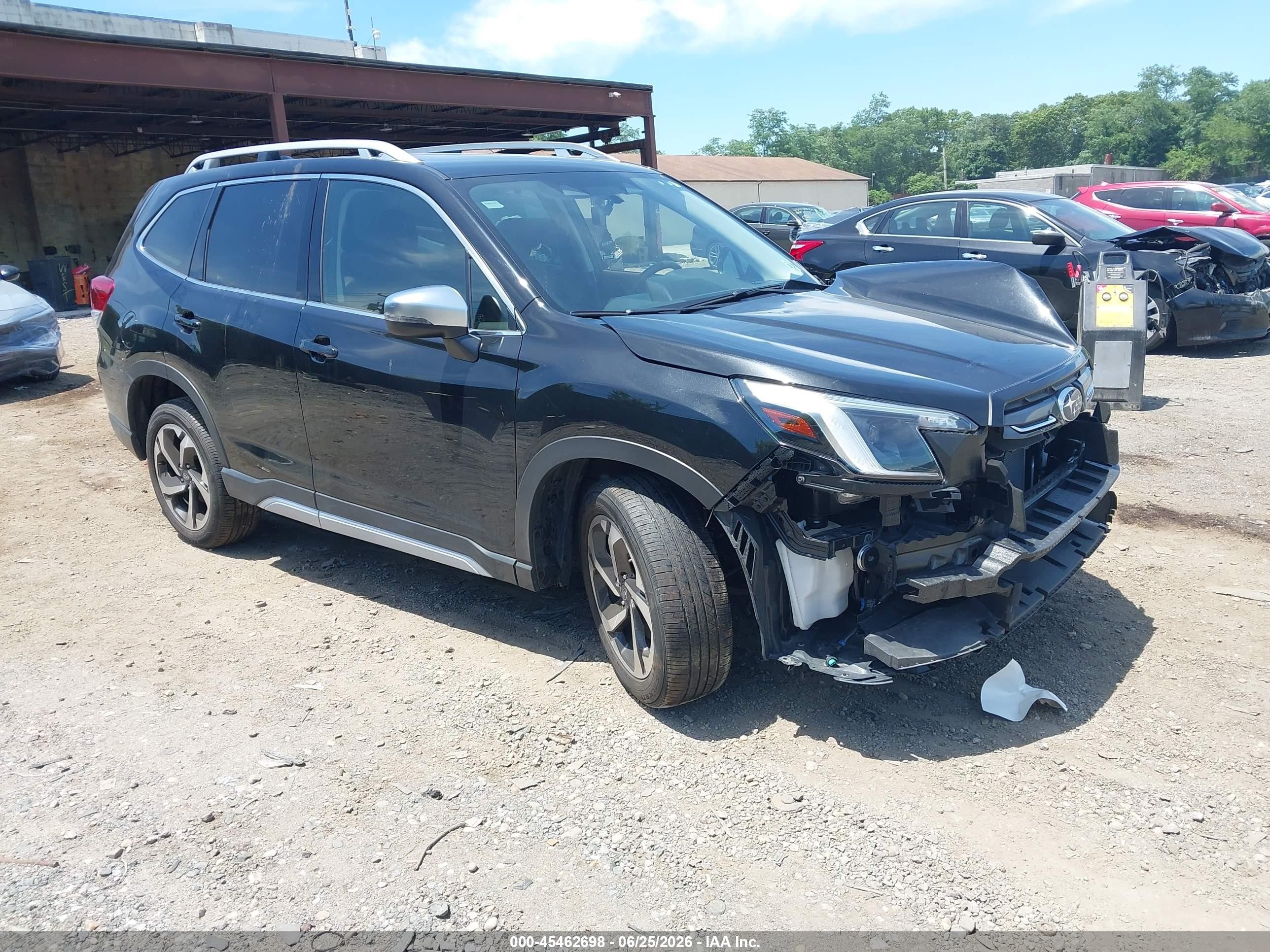 2023 Subaru Forester Touring, VIN JF2SKARC5PH448950 — Front end