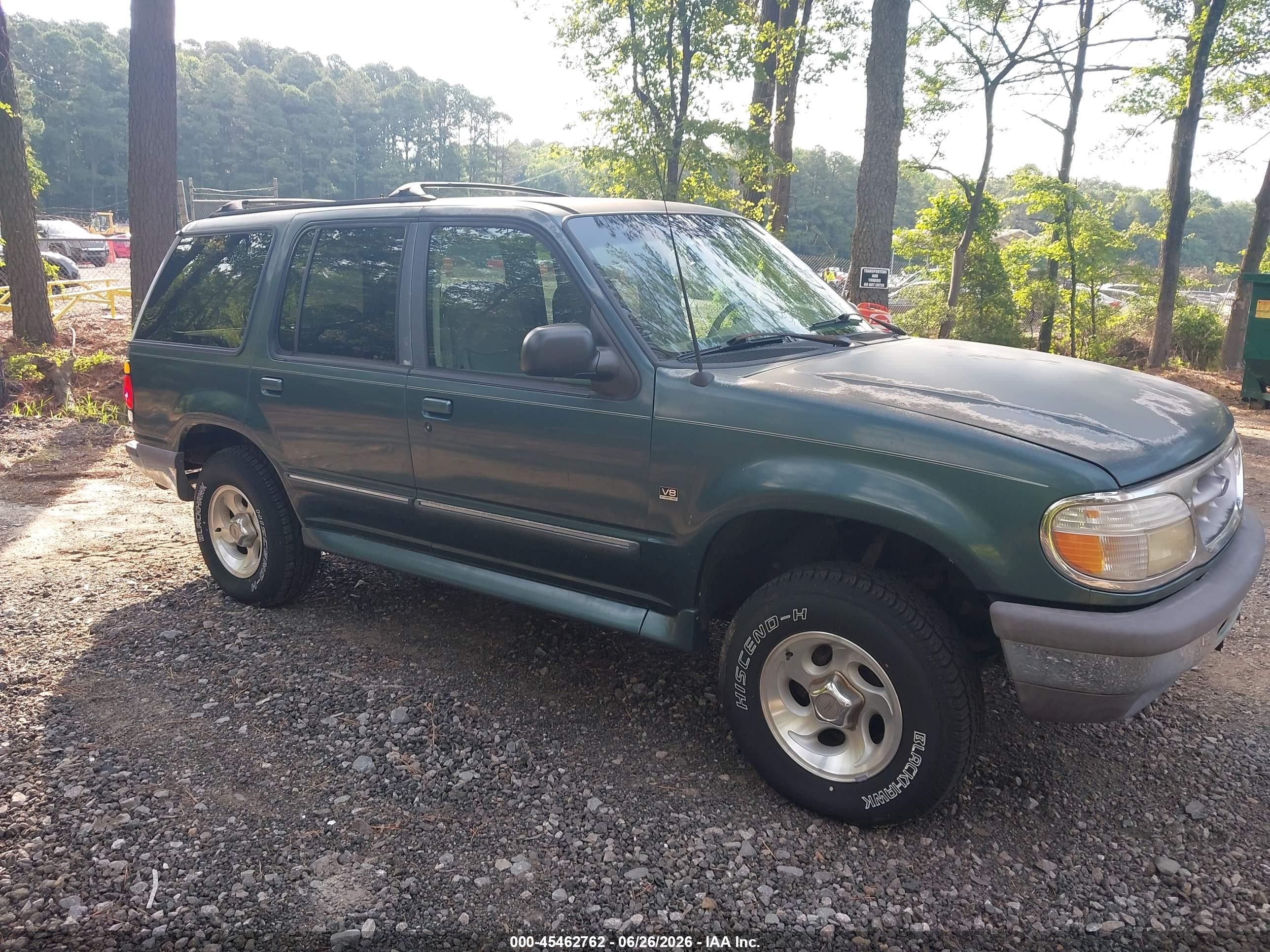 1997 Ford Explorer XLT, VIN 1FMDU35P0VUD44307 — Normal wear