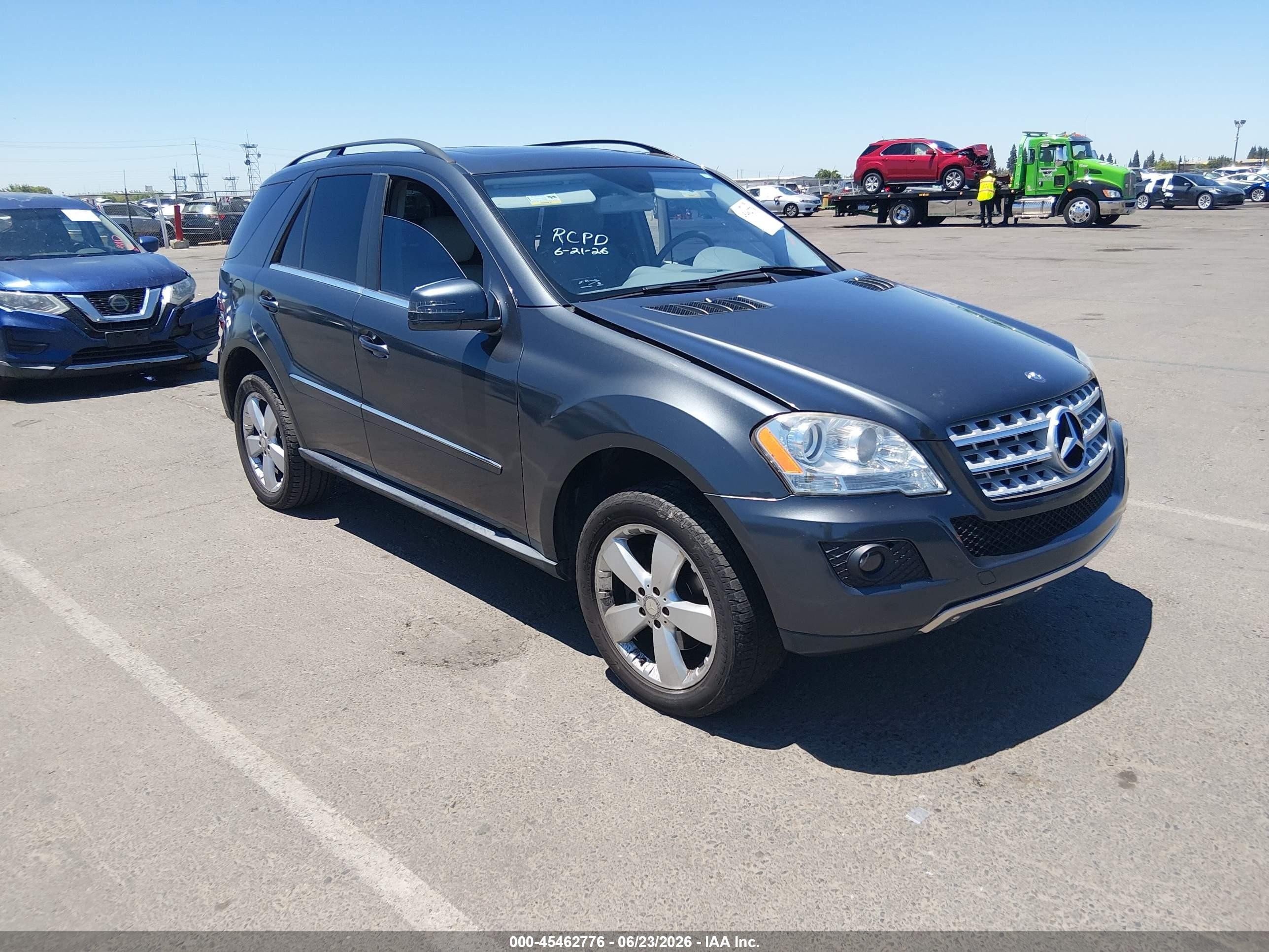 2011 Mercedes-Benz M 350, VIN 4JGBB8GB0BA685554 — Side