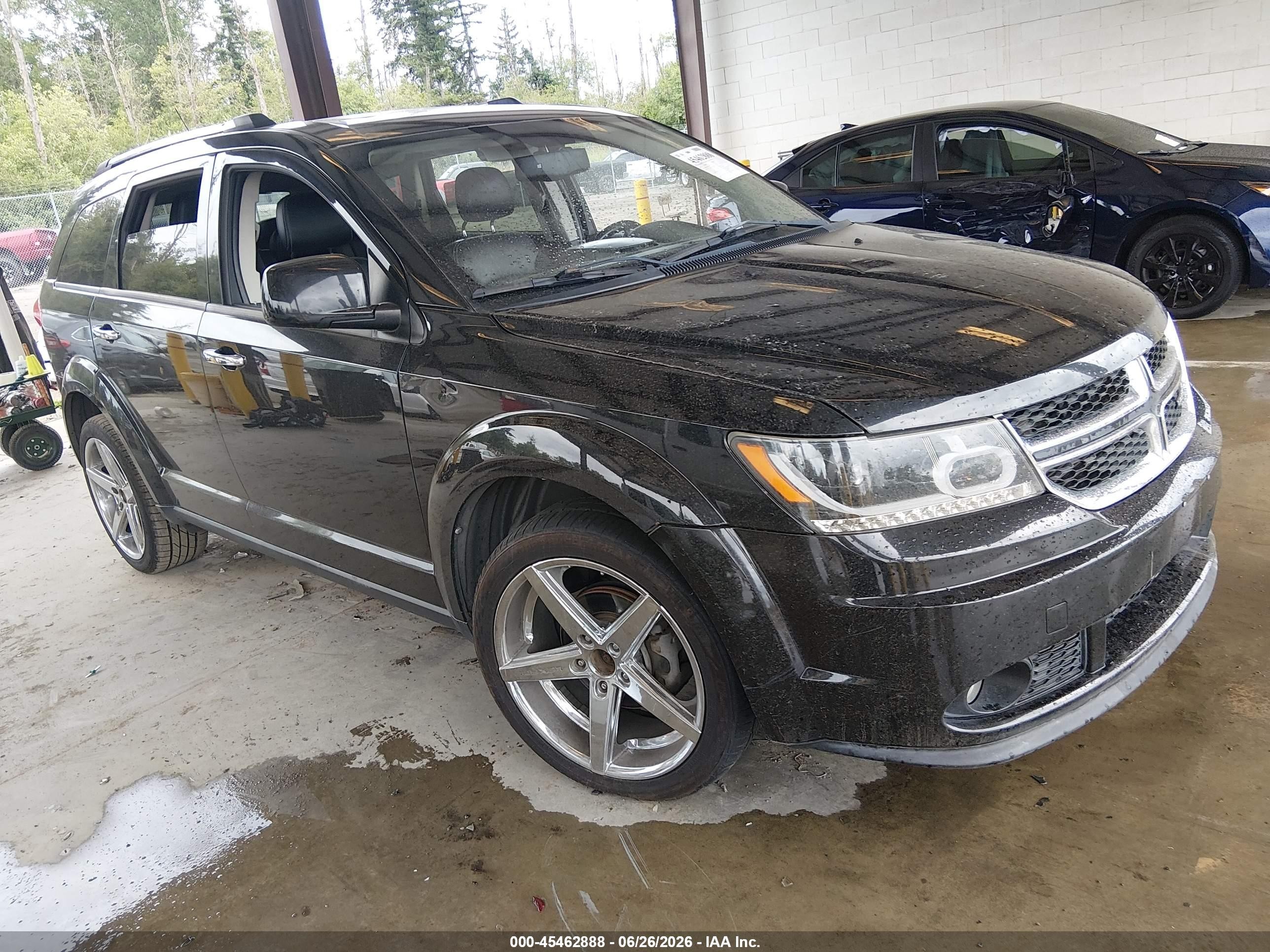 2011 Dodge Journey R/T, VIN 3D4PH6FG5BT529046 — Side