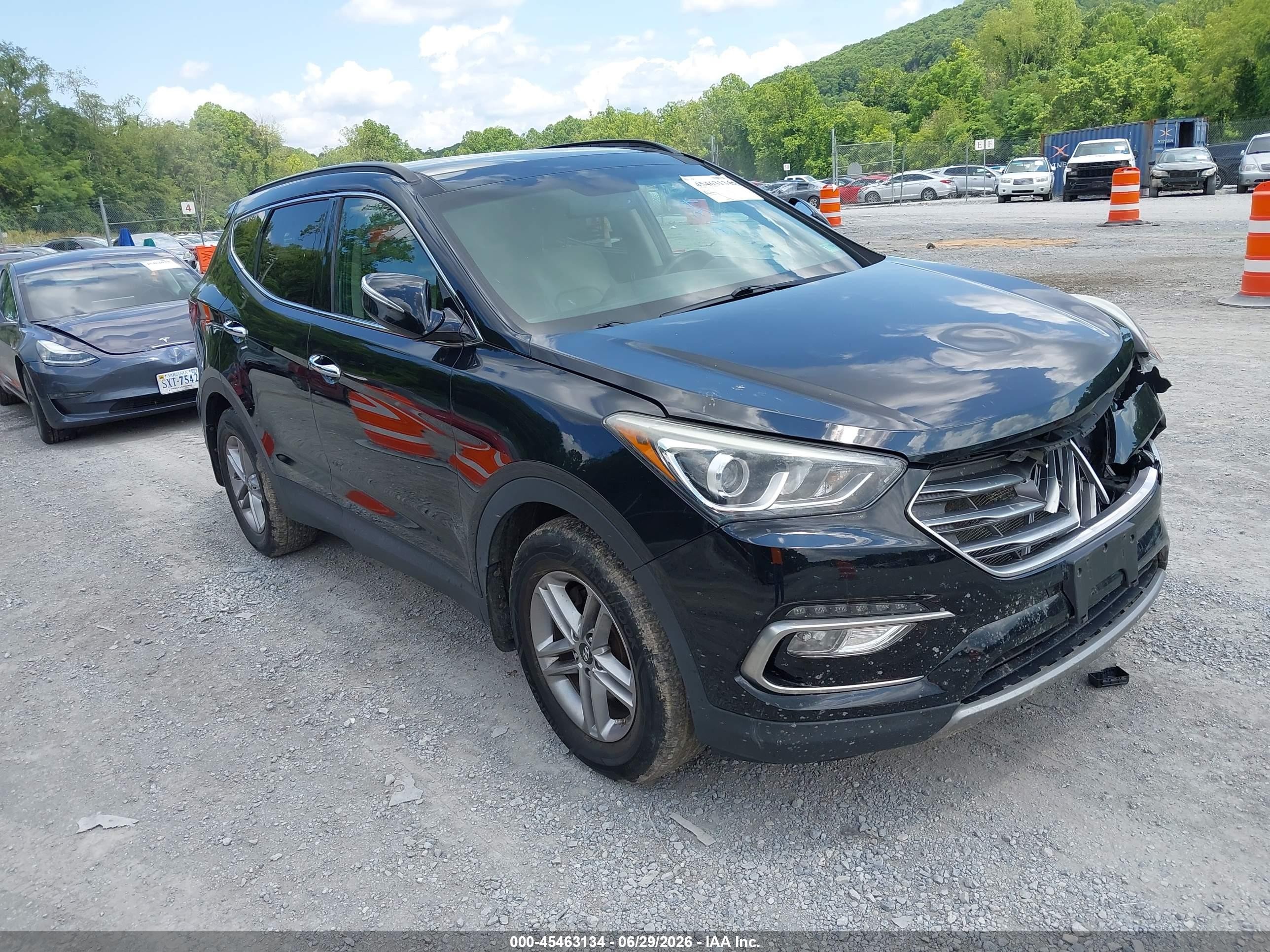 2017 Hyundai Santa Fe 2.4L, VIN 5NMZUDLB1HH050448 — Front end