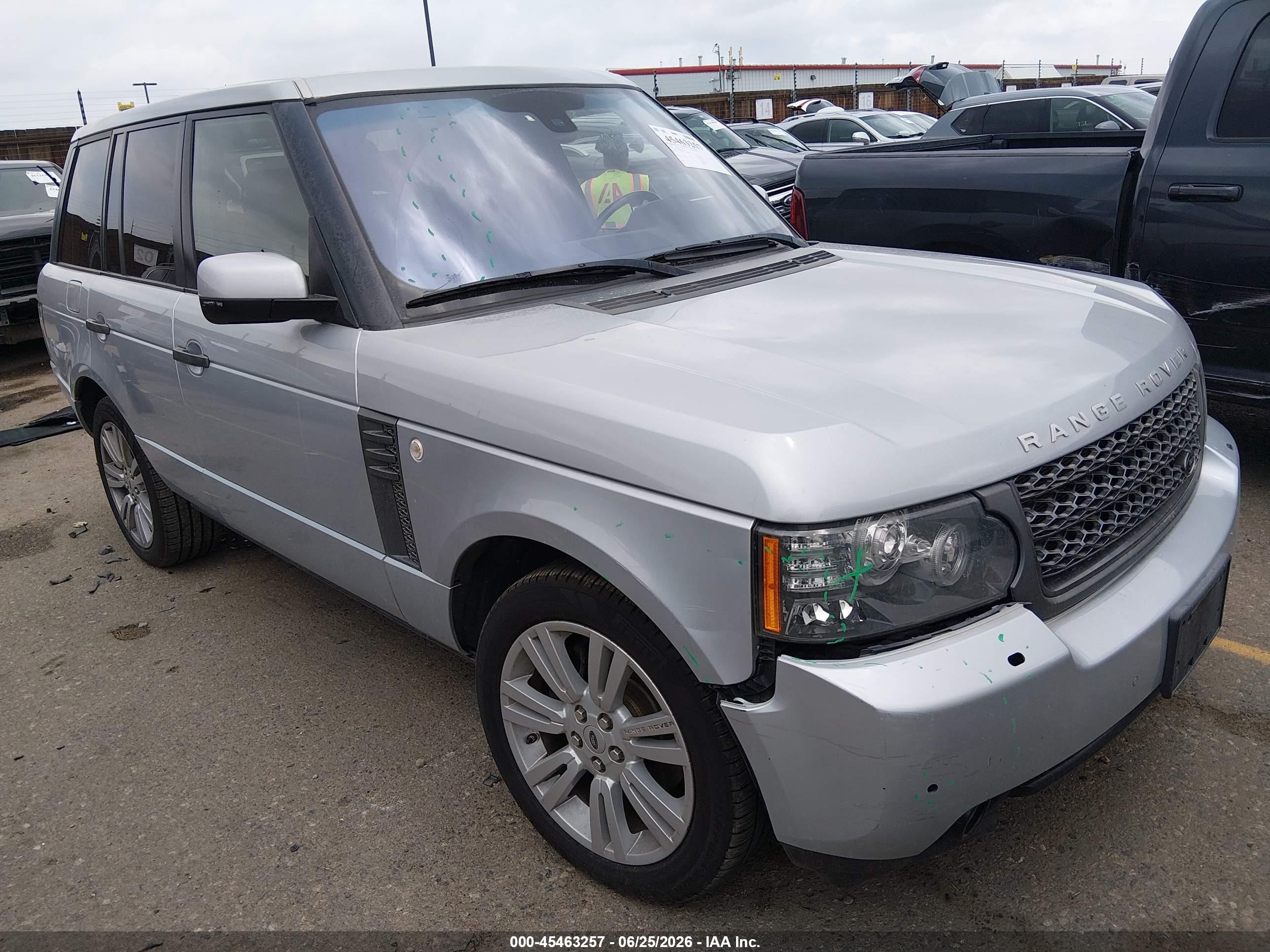 2011 Land Rover Range Rover HSE Lux, VIN SALMF1D40BA355128 — Front end
