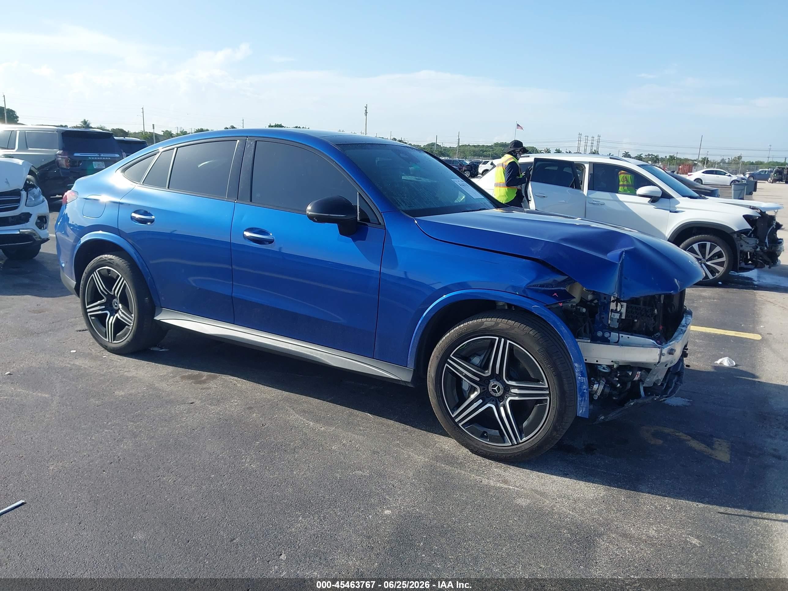 2024 Mercedes-Benz GLC 300, VIN W1NKJ4HB3RF098639 — Front end