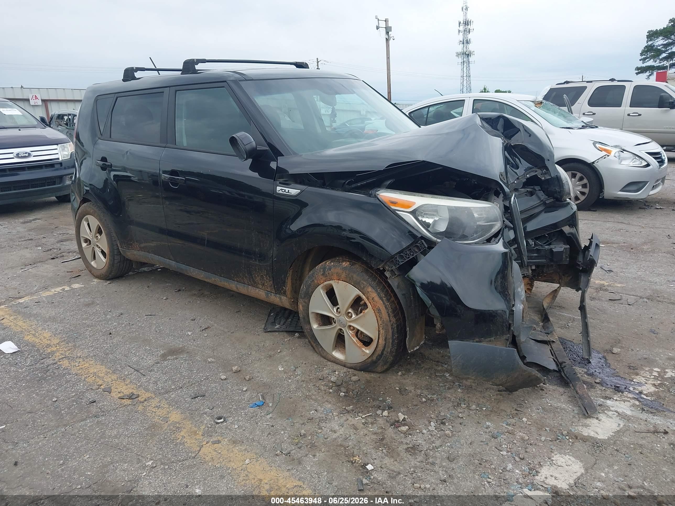 2016 Kia Soul, VIN KNDJN2A23G7396945 — Front end
