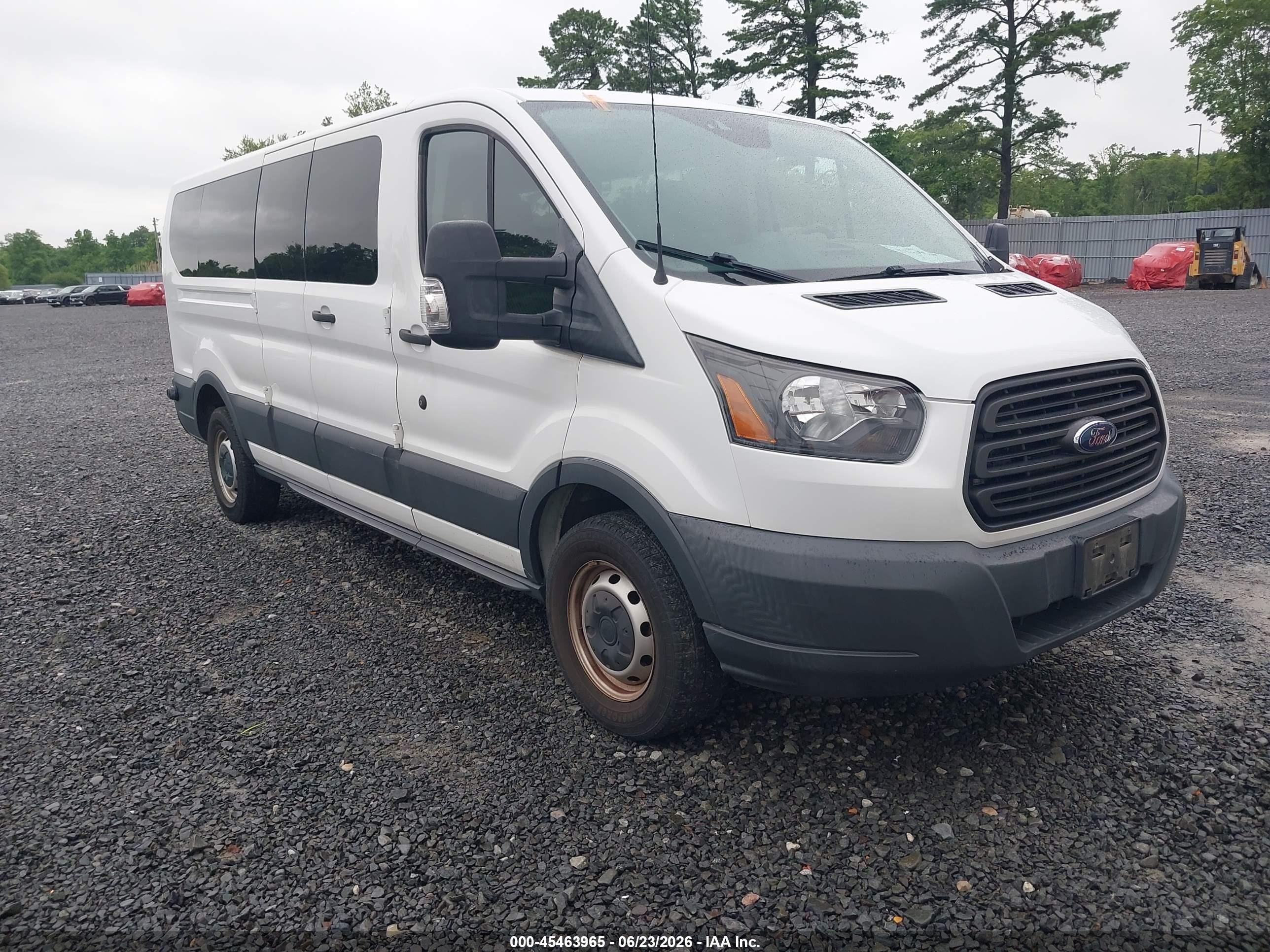 2018 Ford Transit Passenger XL, VIN 1FBZX2ZM4JKA99839 — Normal wear