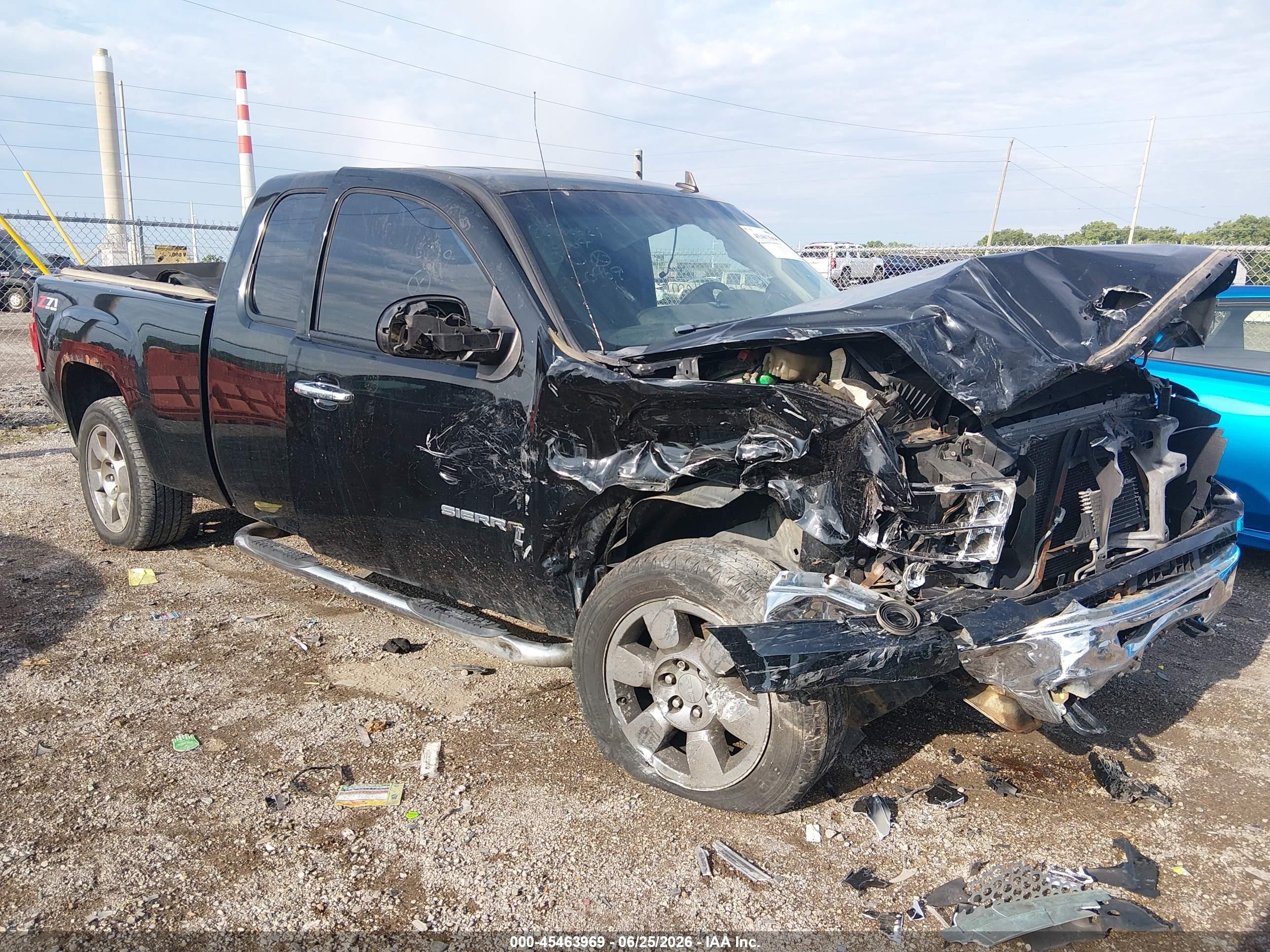 2010 GMC Sierra 1500 SLE, VIN 1GTSKVE34AZ180969 — Side