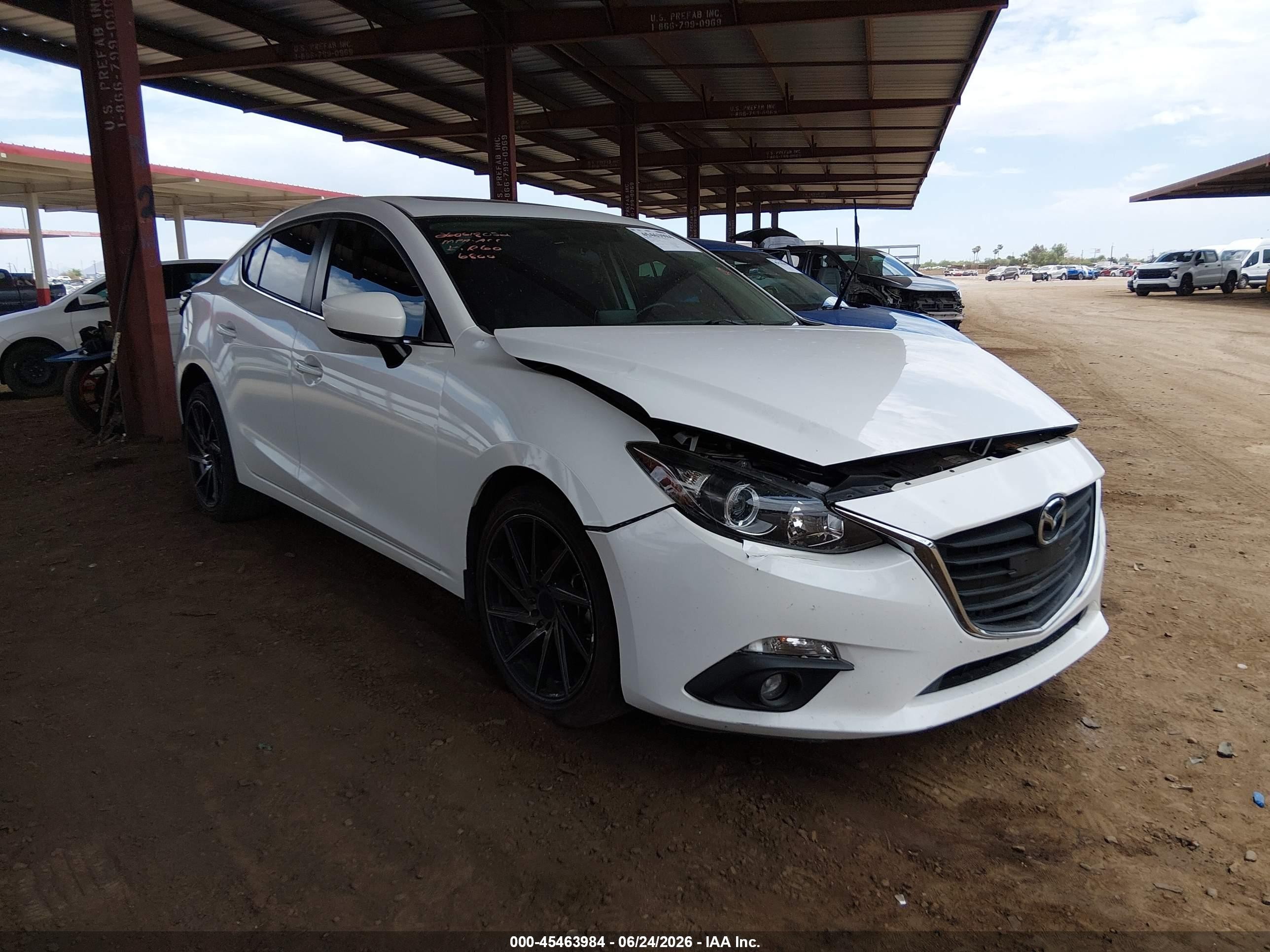 2016 Mazda 3 i Touring, VIN JM1BM1V75G1286800 — Перед