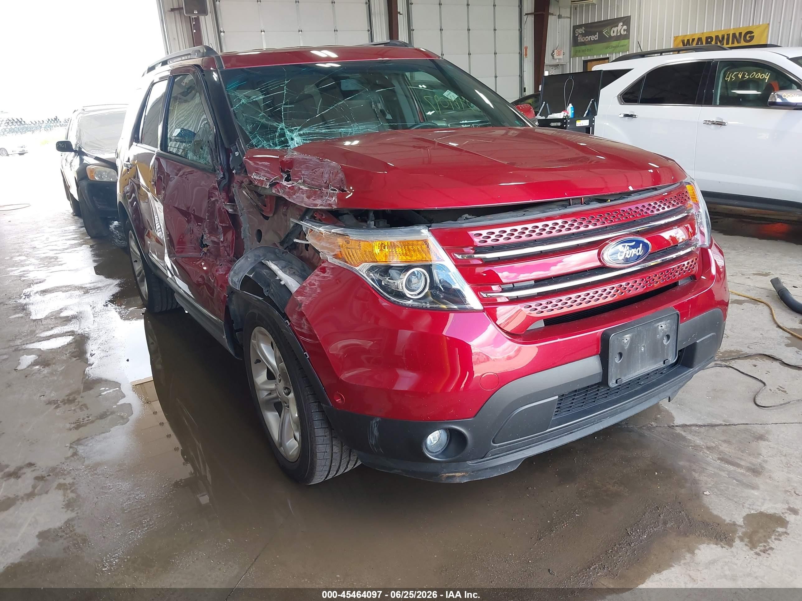 2013 Ford Explorer Limited, VIN 1FM5K8F89DGC15087 — Side