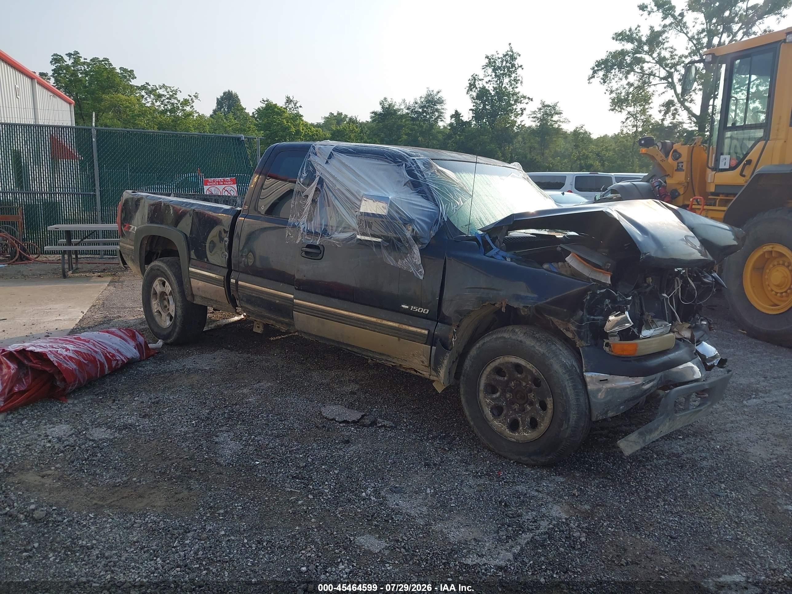 2000 Chevrolet Silverado 1500 LS, VIN 1GCEK19T0YE424103 — По всему кузову
