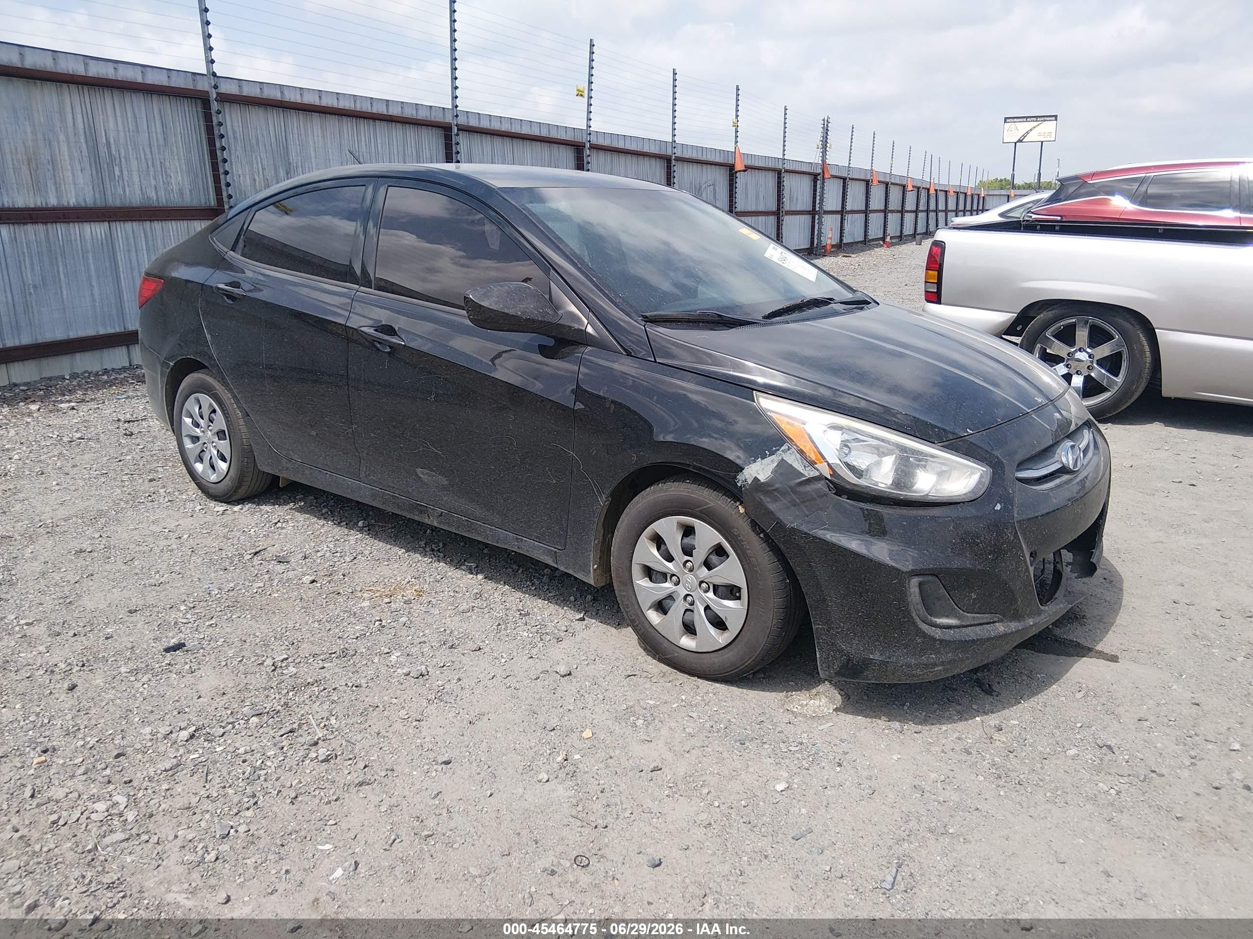 2017 Hyundai Accent SE, VIN KMHCT4AEXHU388618 — Front end
