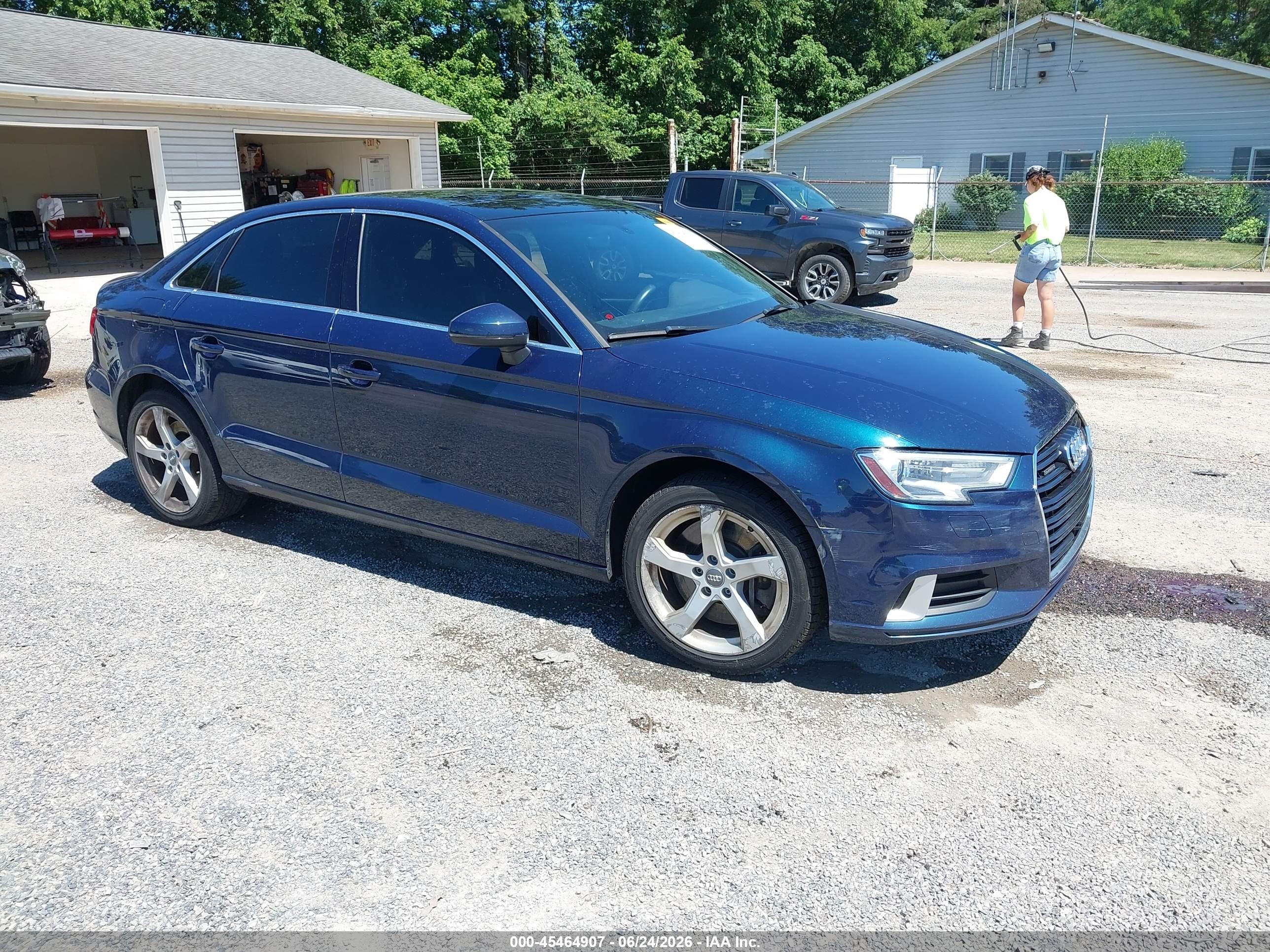 2019 Audi A3 Premium, VIN WAUBEGFF8KA120248 — Перед