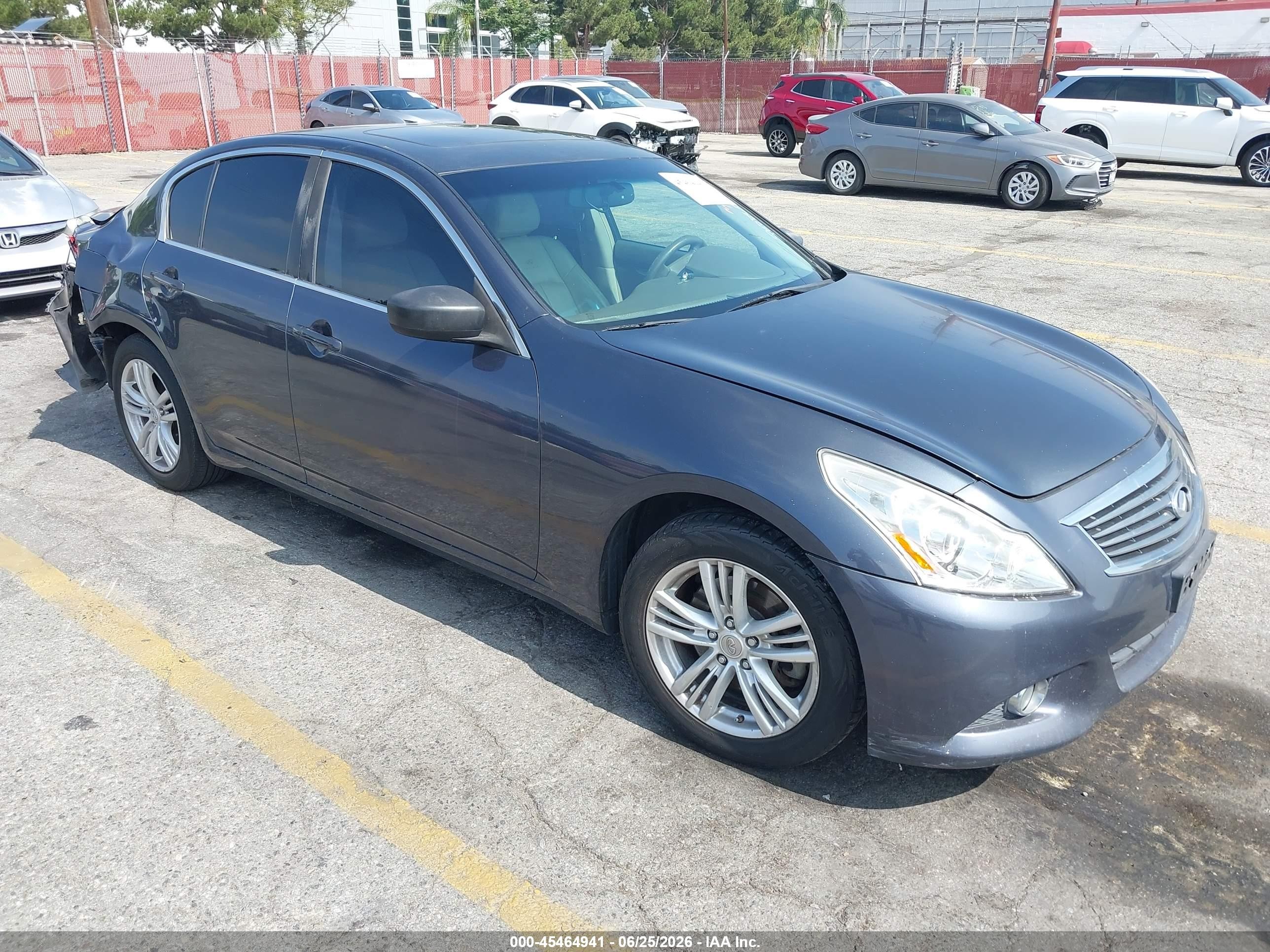 2011 Infiniti G25, VIN JN1DV6AP2BM830883 — Normal wear