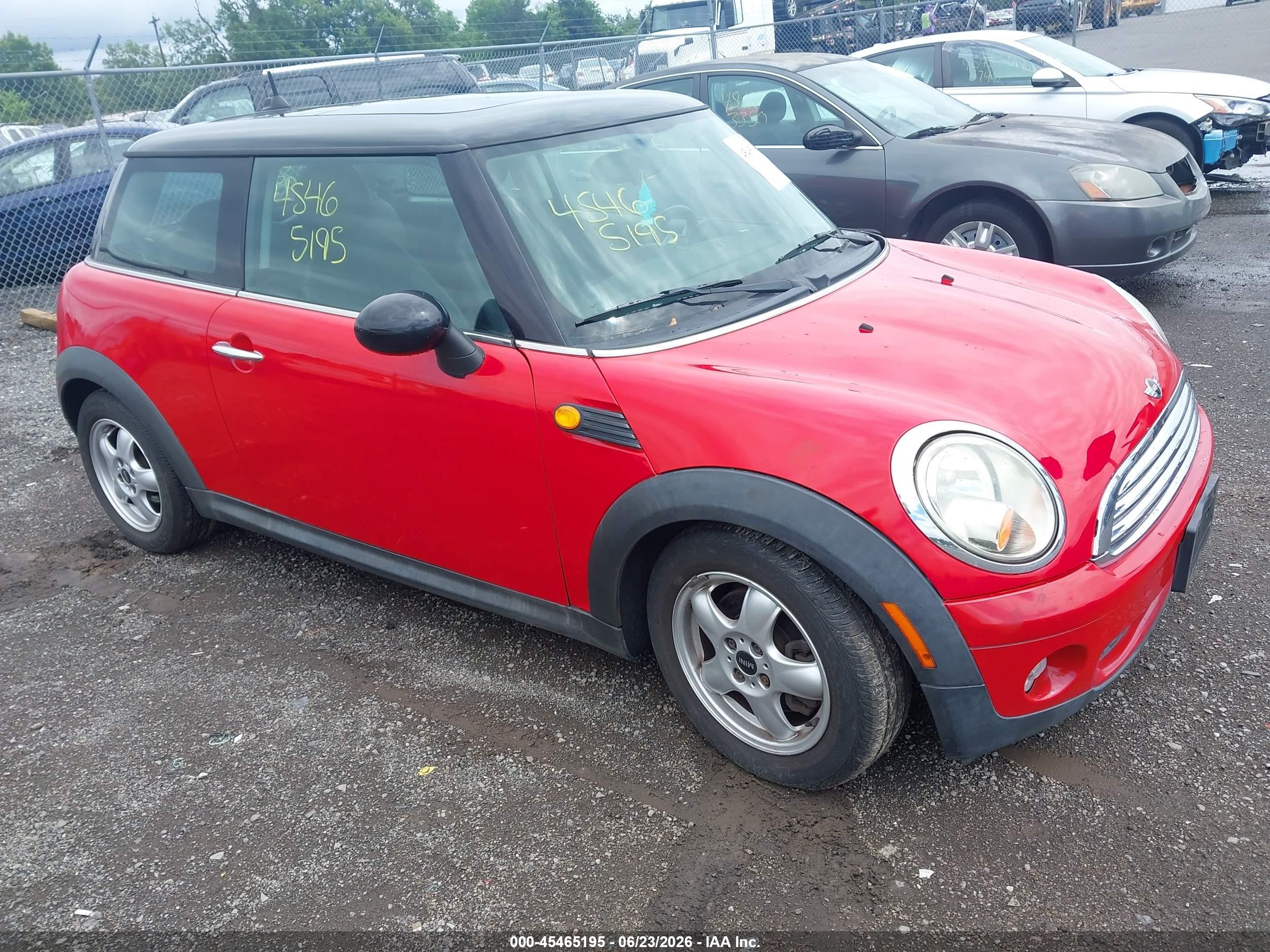 2008 MINI Hardtop, VIN WMWMF33598TT66068 — Обычный износ