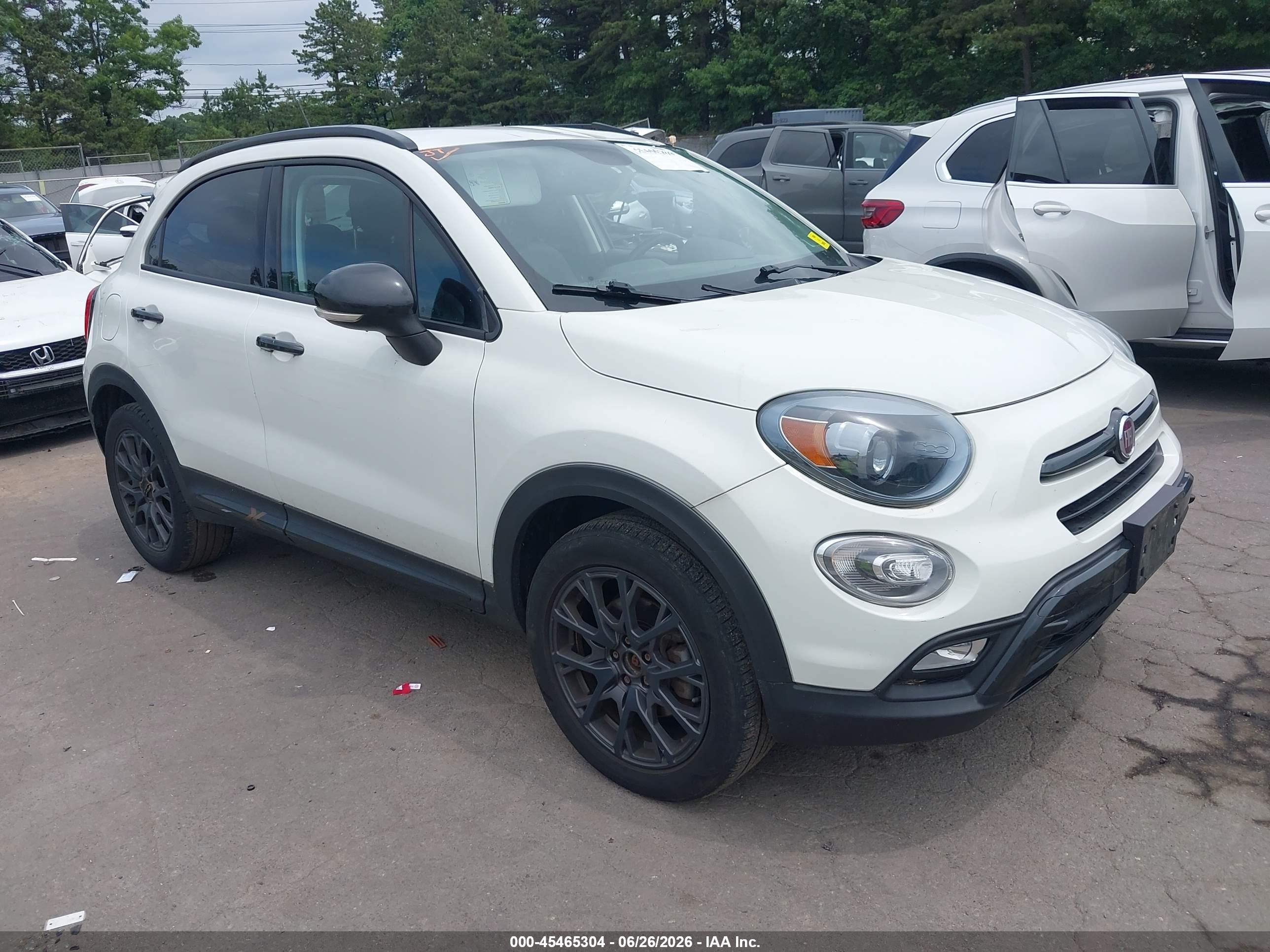 2017 FIAT 500X Trekking, VIN ZFBCFYCBXHP610002 — Крыша