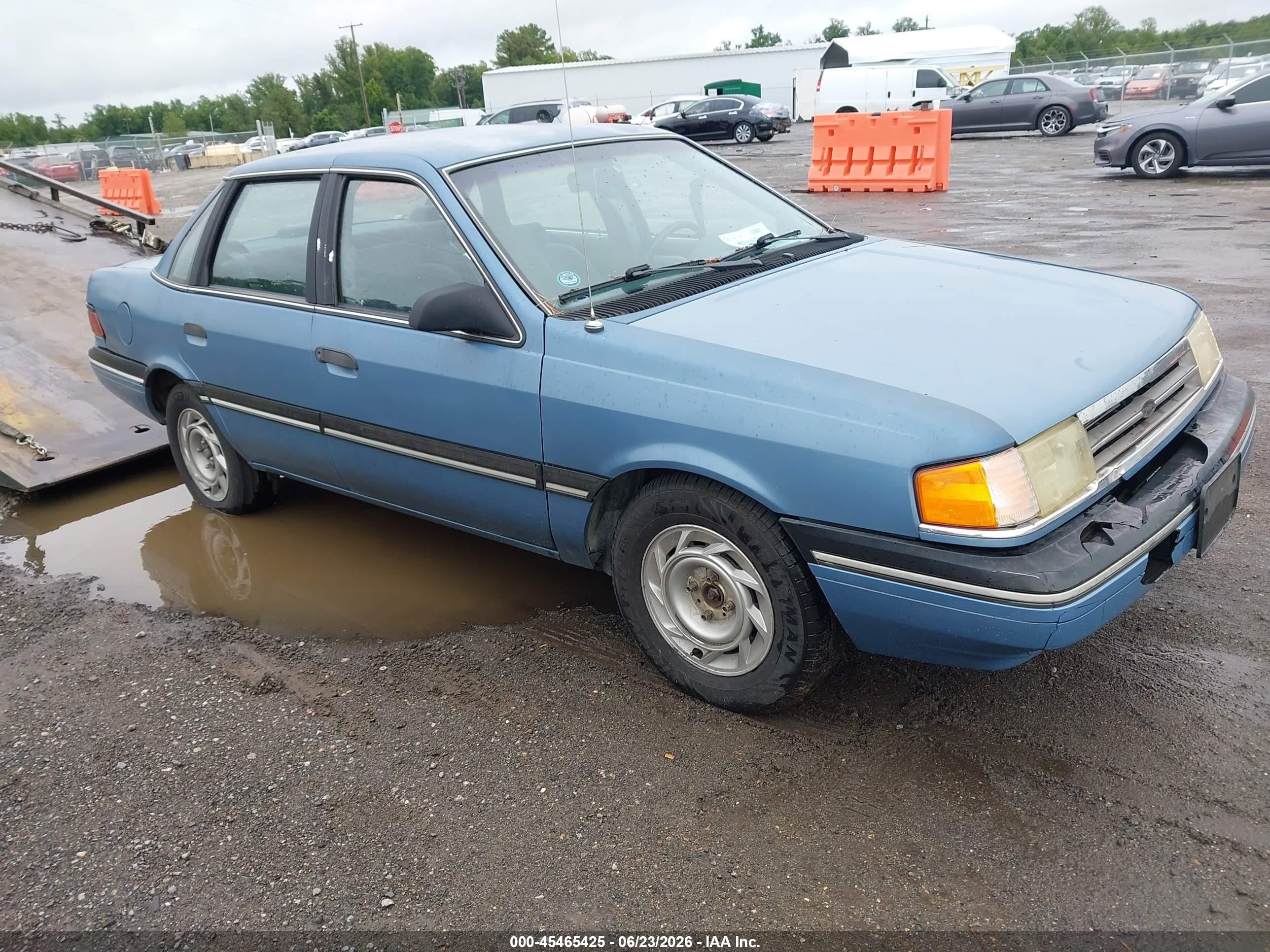 1991 Ford Tempo, VIN 1FAPP36X8MK116675 — Front end