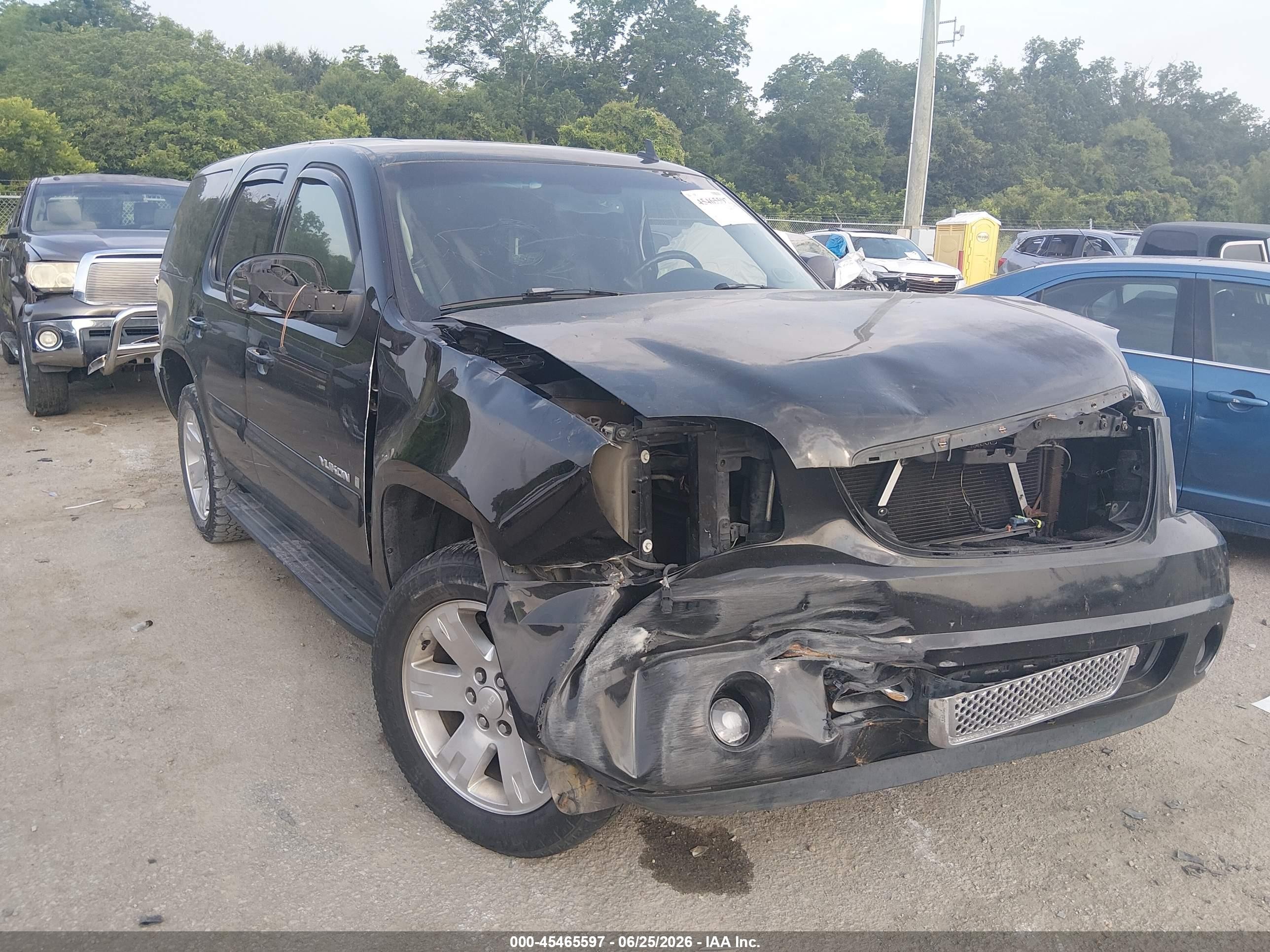 2007 GMC Yukon SLT, VIN 1GKFC13J57R175057 — Front end
