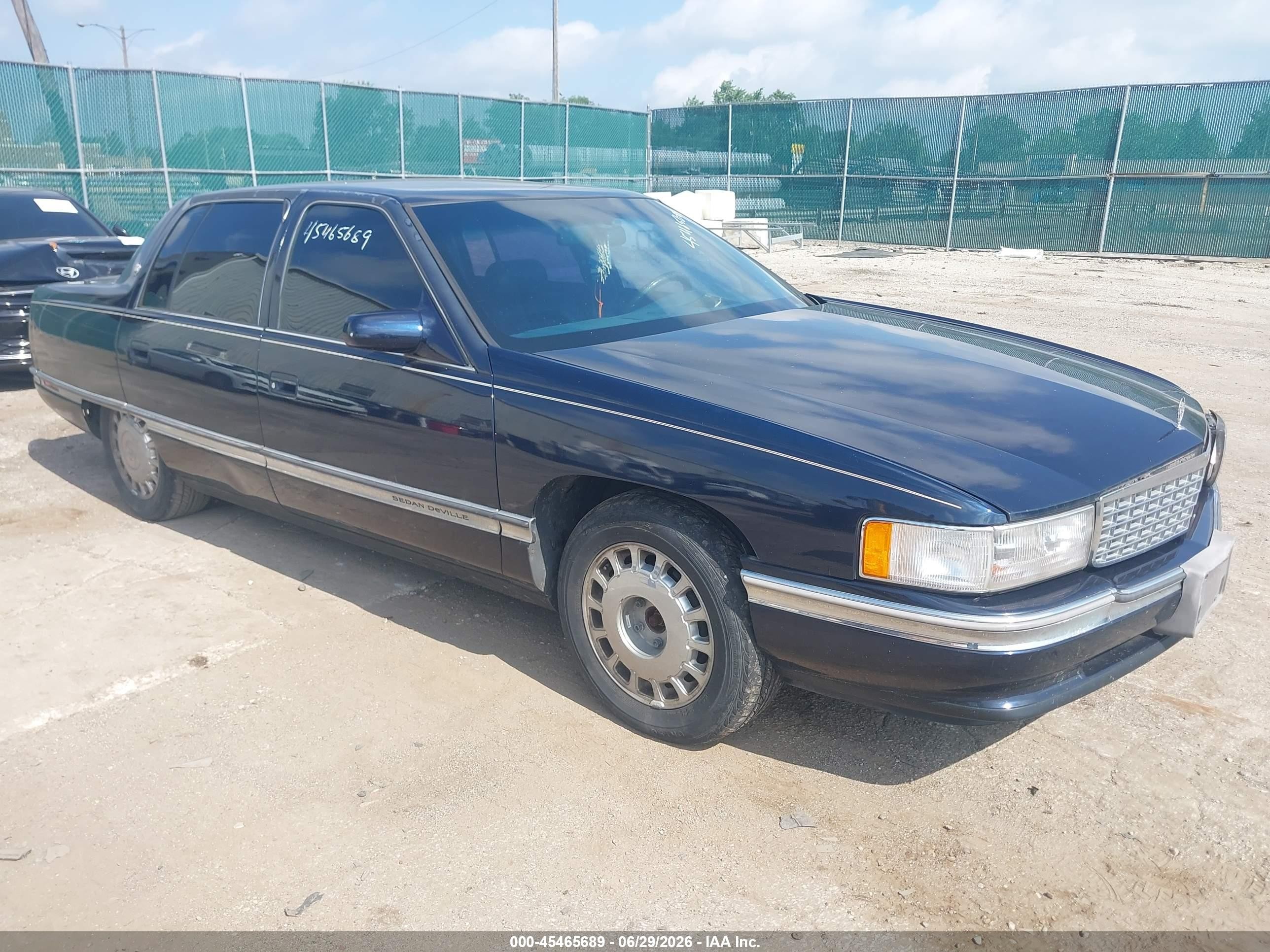 1996 Cadillac DeVille, VIN 1G6KD52Y4TU298565 — Front end