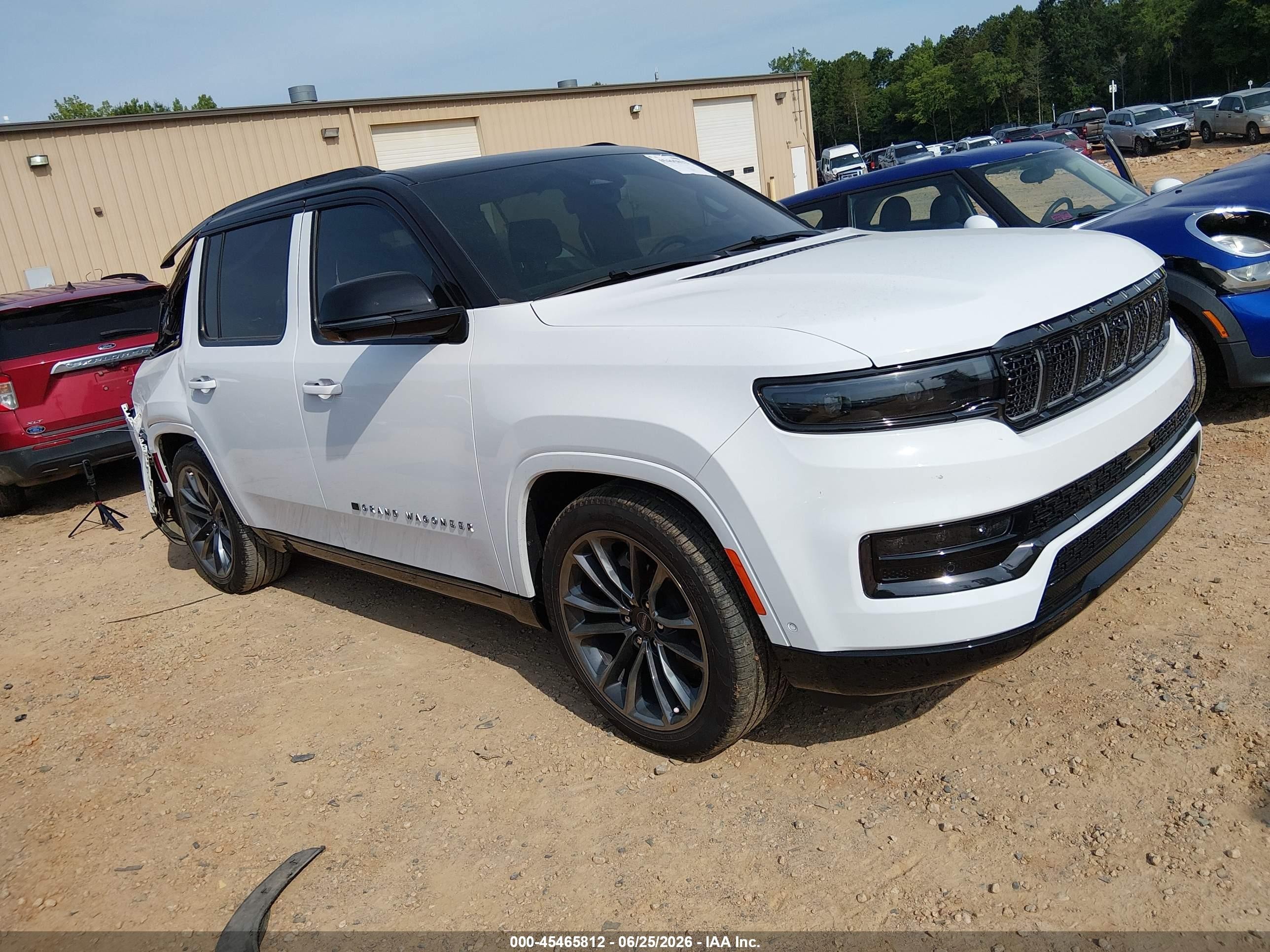 2024 Jeep Grand Wagoneer Series II Obsidian, VIN 1C4SJVFP0RS192898 — Зад