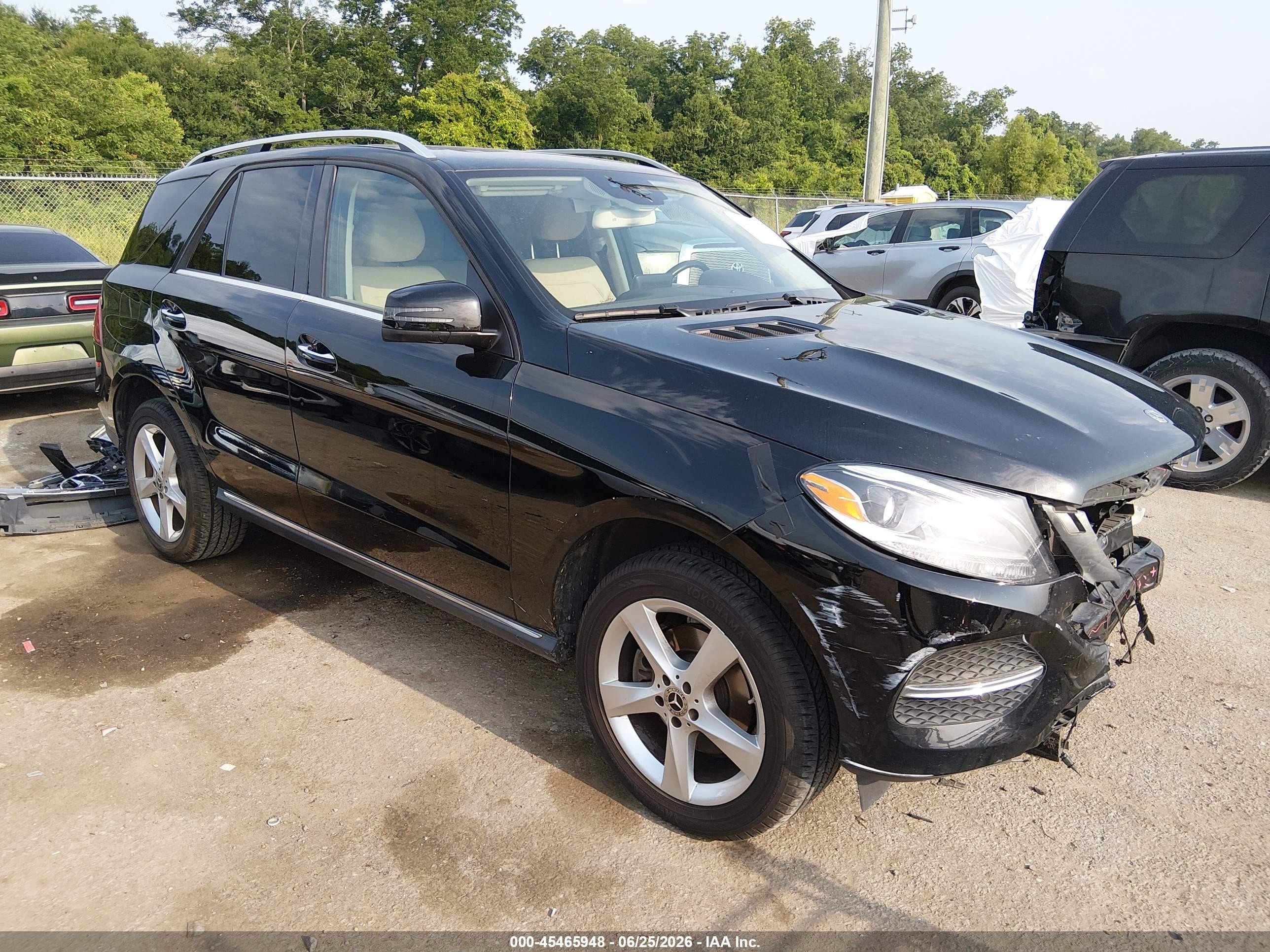 2018 Mercedes-Benz GLE 350, VIN 4JGDA5HB7JB153851 — Front end