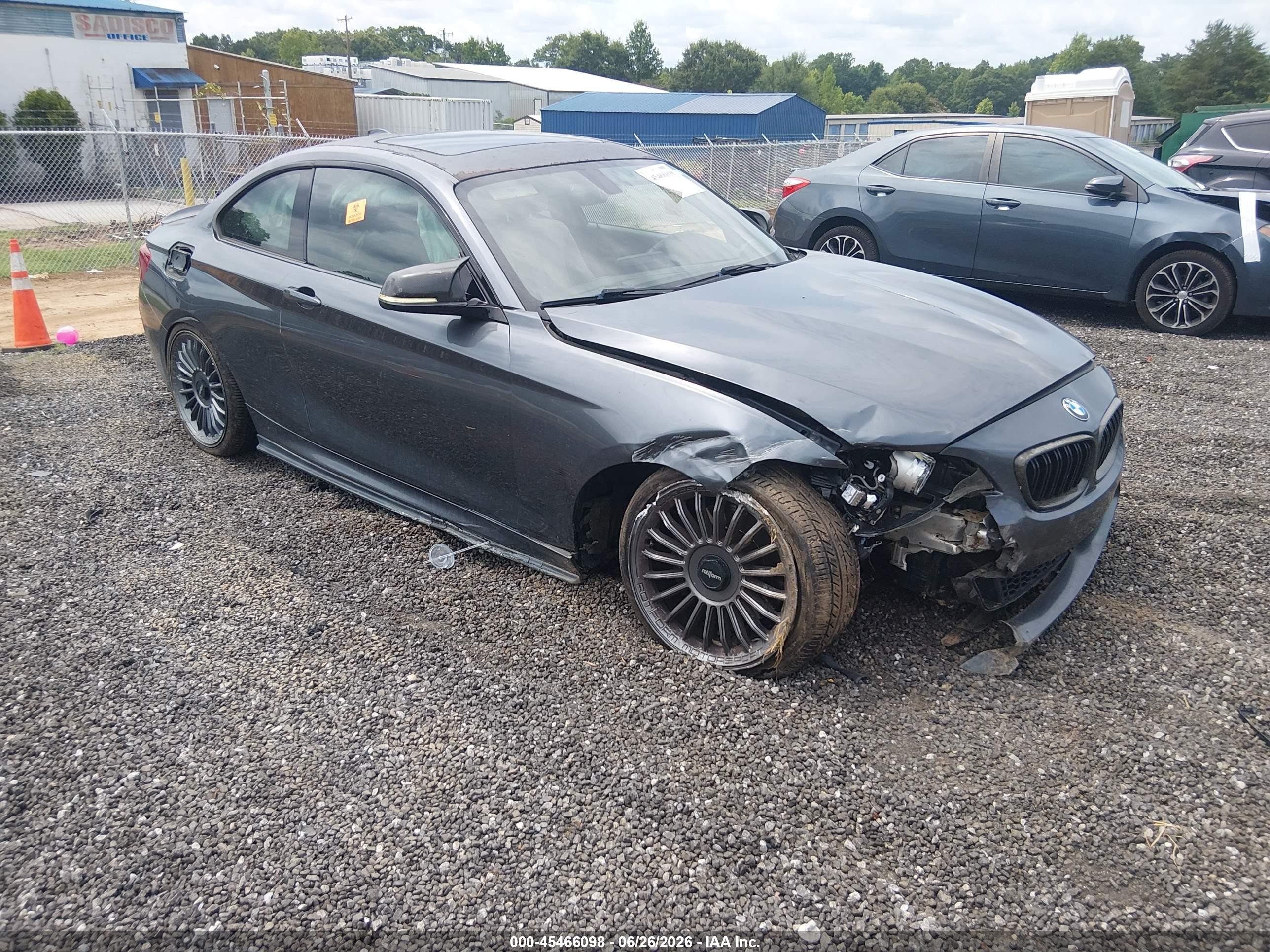 2016 BMW 2 Series M235i, VIN WBA1J7C51GV359983 — Front end
