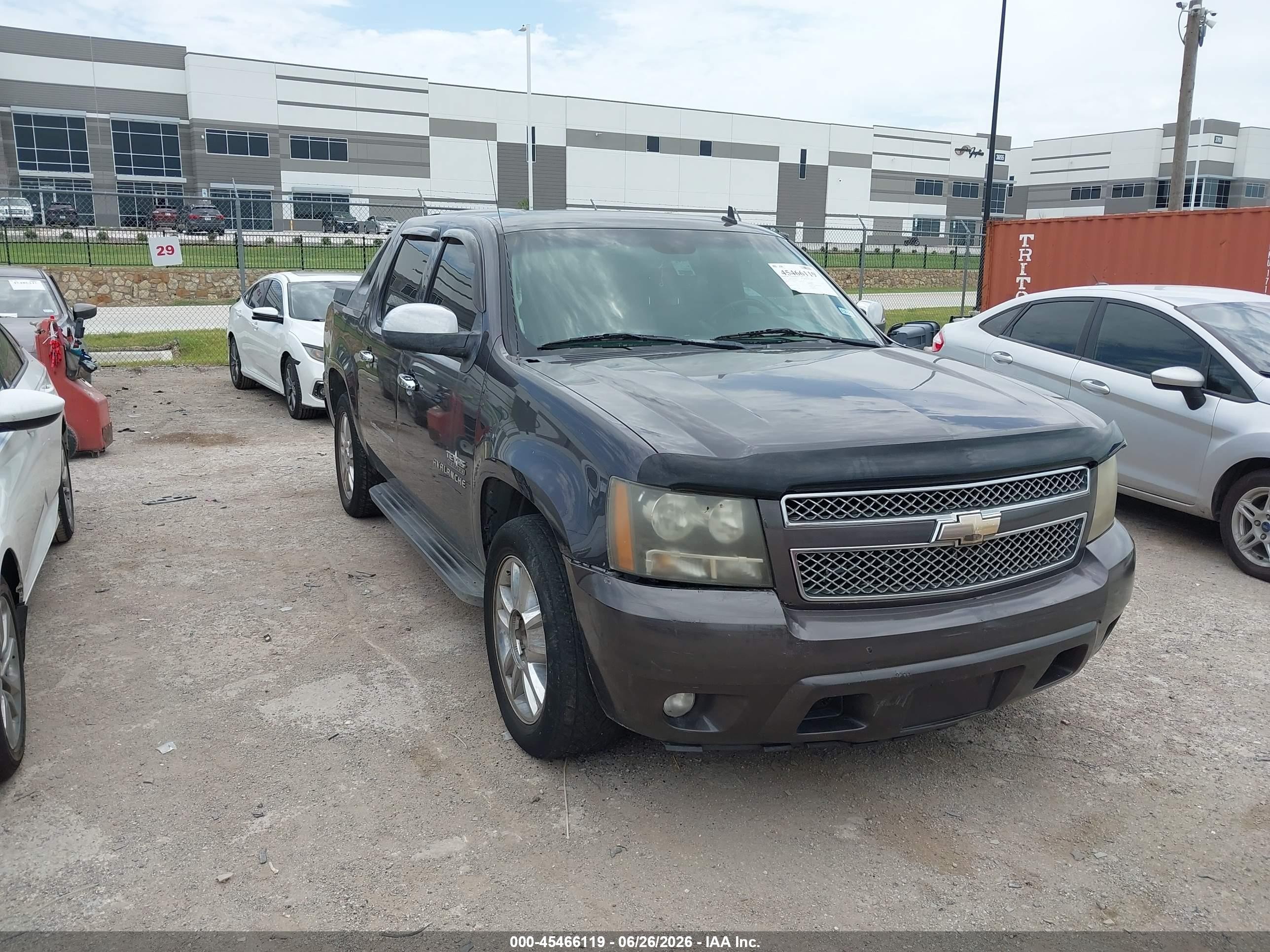 2010 Chevrolet Avalanche LT, VIN 3GNNCFE06AG232924 — Rear end