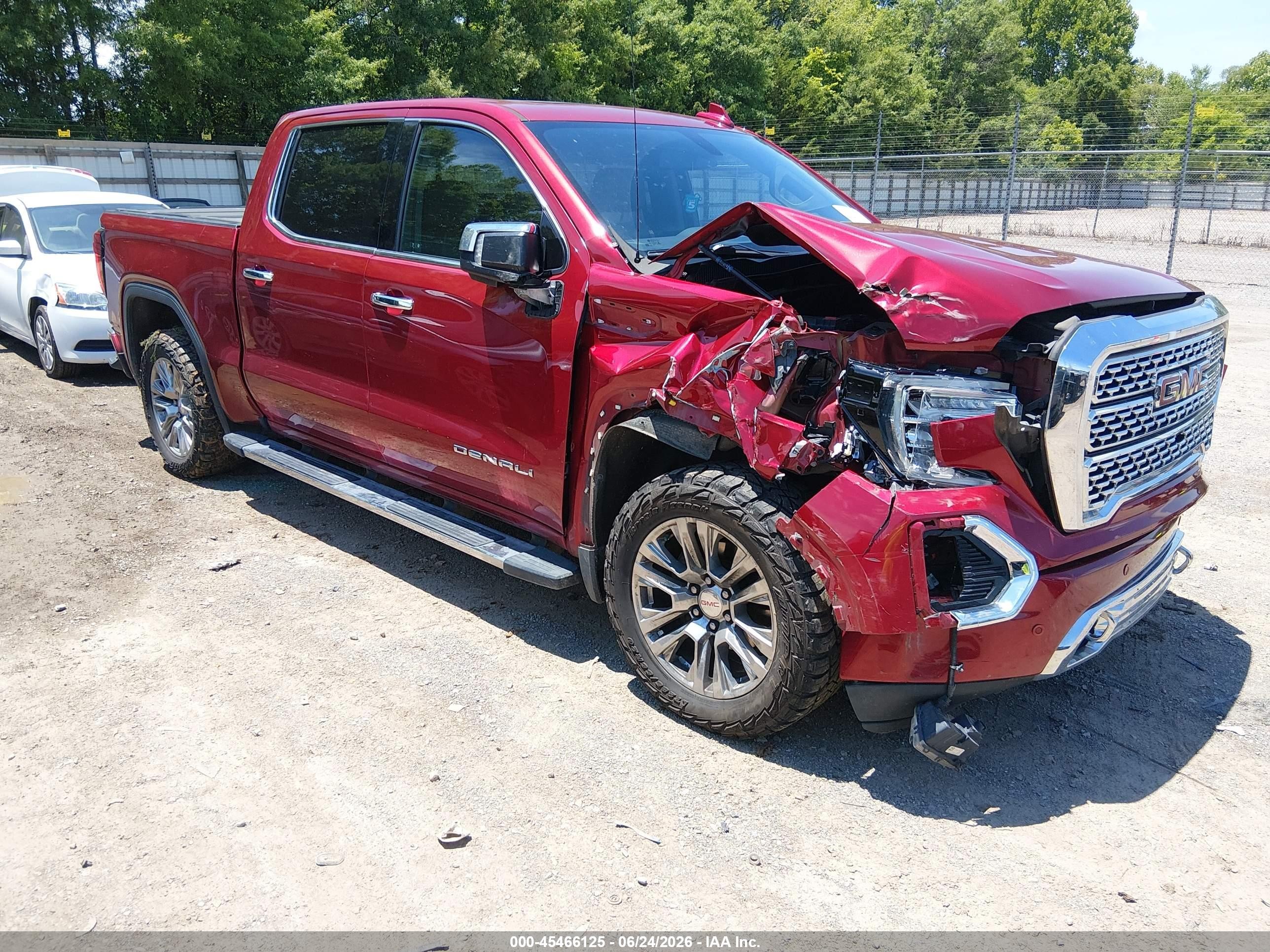 2021 GMC Sierra 1500 Denali, VIN 3GTU9FED9MG410268 — Front end