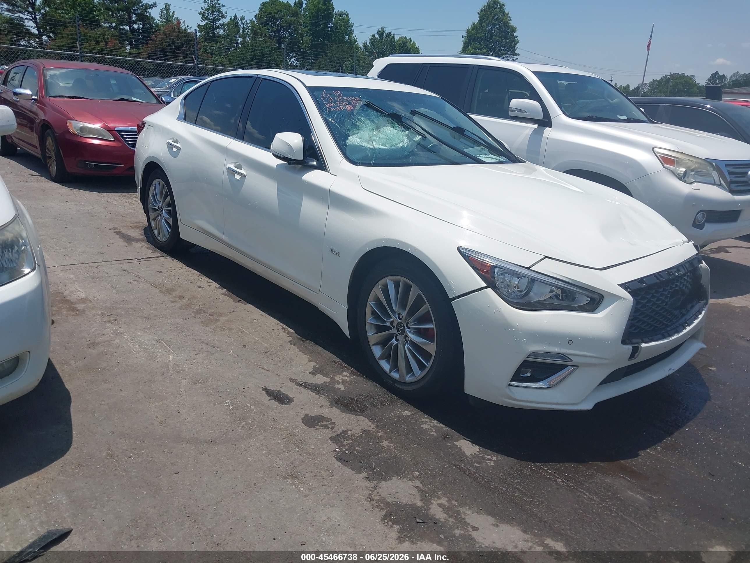 2020 Infiniti Q50 Luxe, VIN JN1EV7AR9LM250737 — Front end