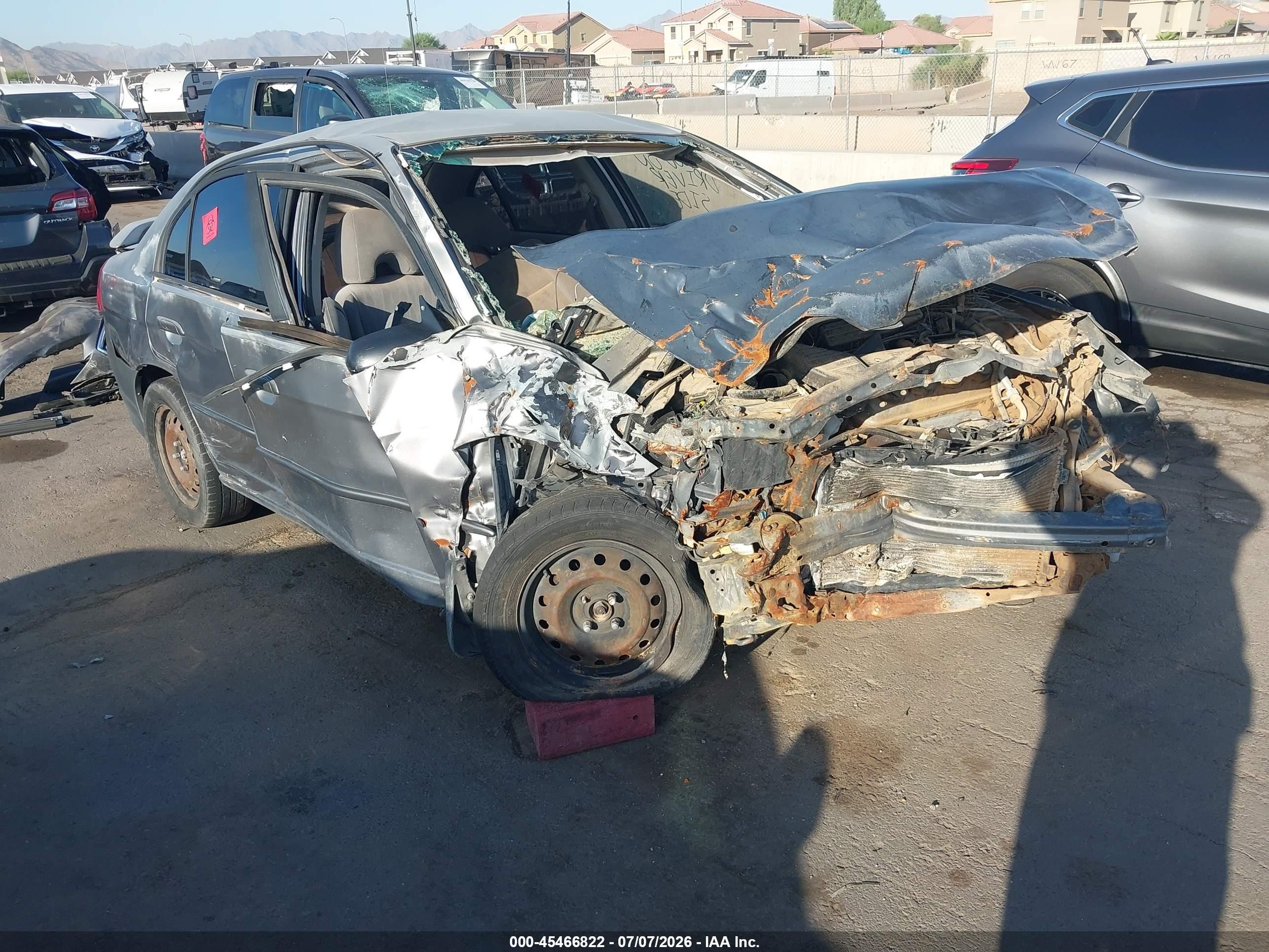 2005 Honda Civic LX, VIN 2HGES16505H608310 — Front end