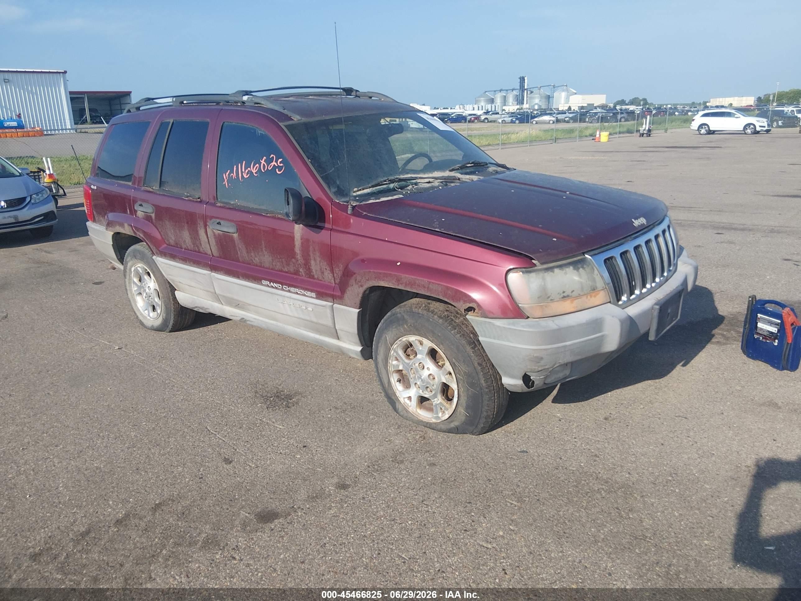 1999 Jeep Grand Cherokee Laredo, VIN 1J4GW58S0XC606711 — Mechanical