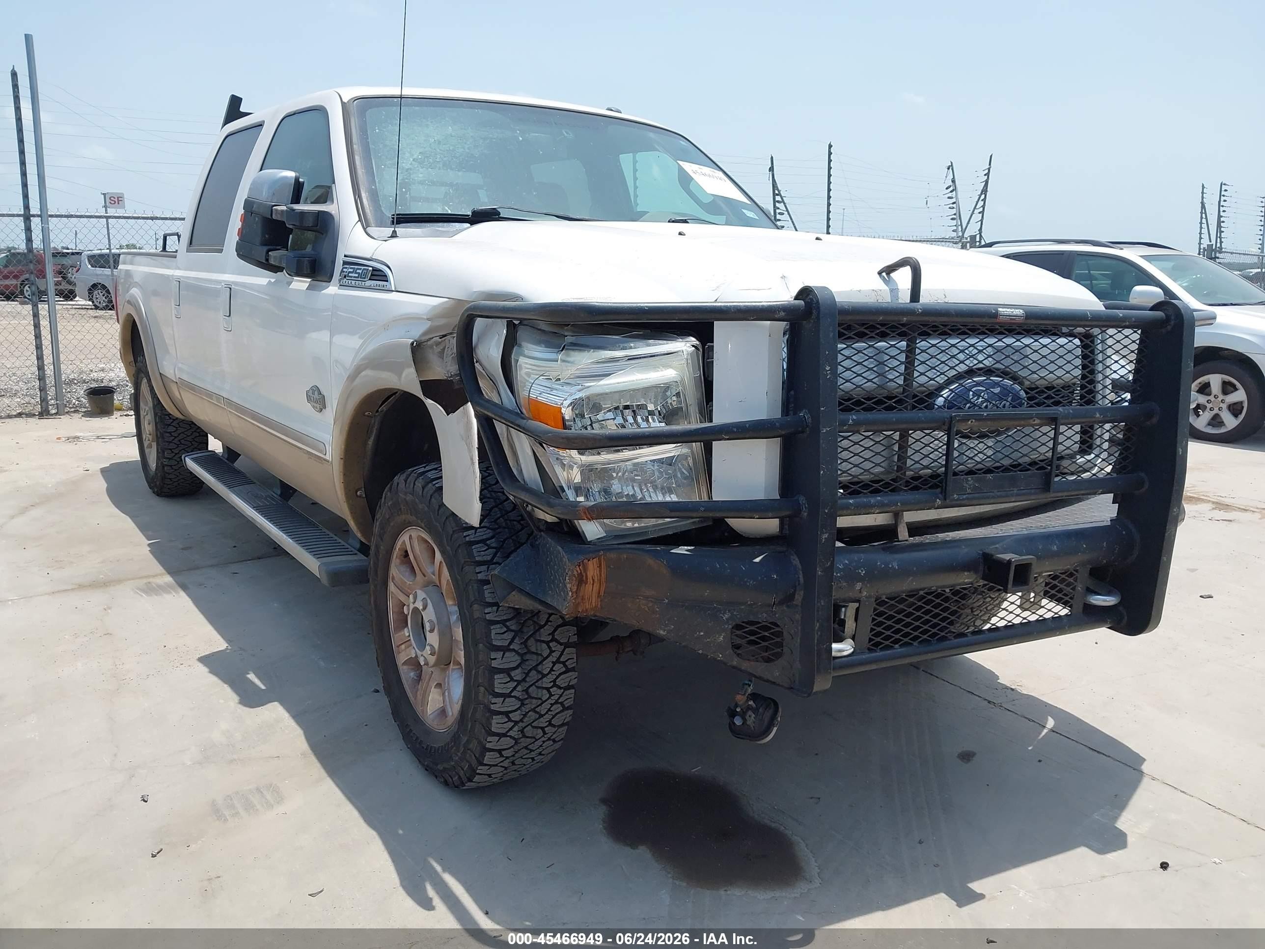 2012 Ford F-250 King Ranch, VIN 1FT7W2BTXCED06503 — Перед