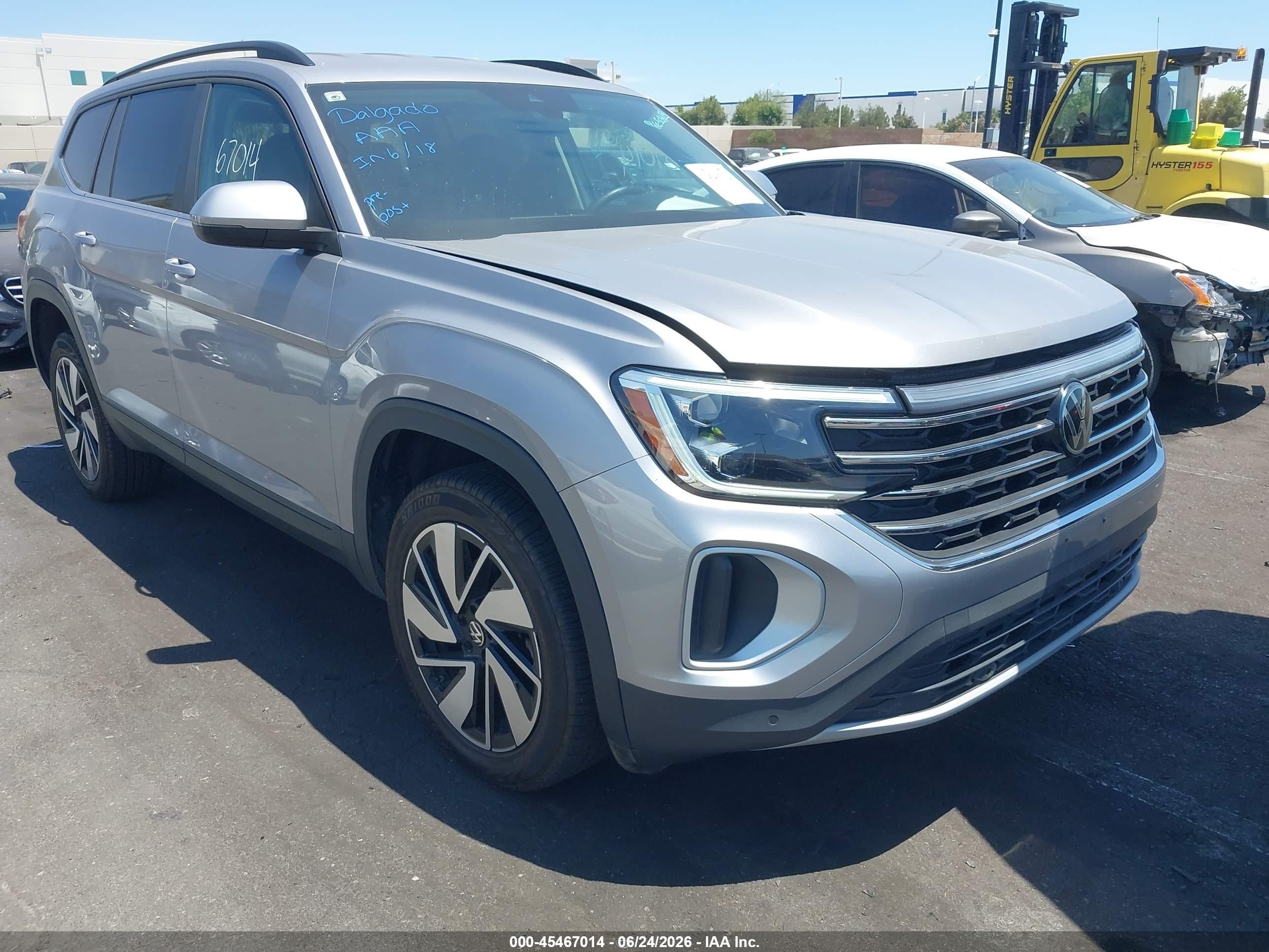 2024 Volkswagen Atlas SE, VIN 1V2WR2CA3RC557866 — Side