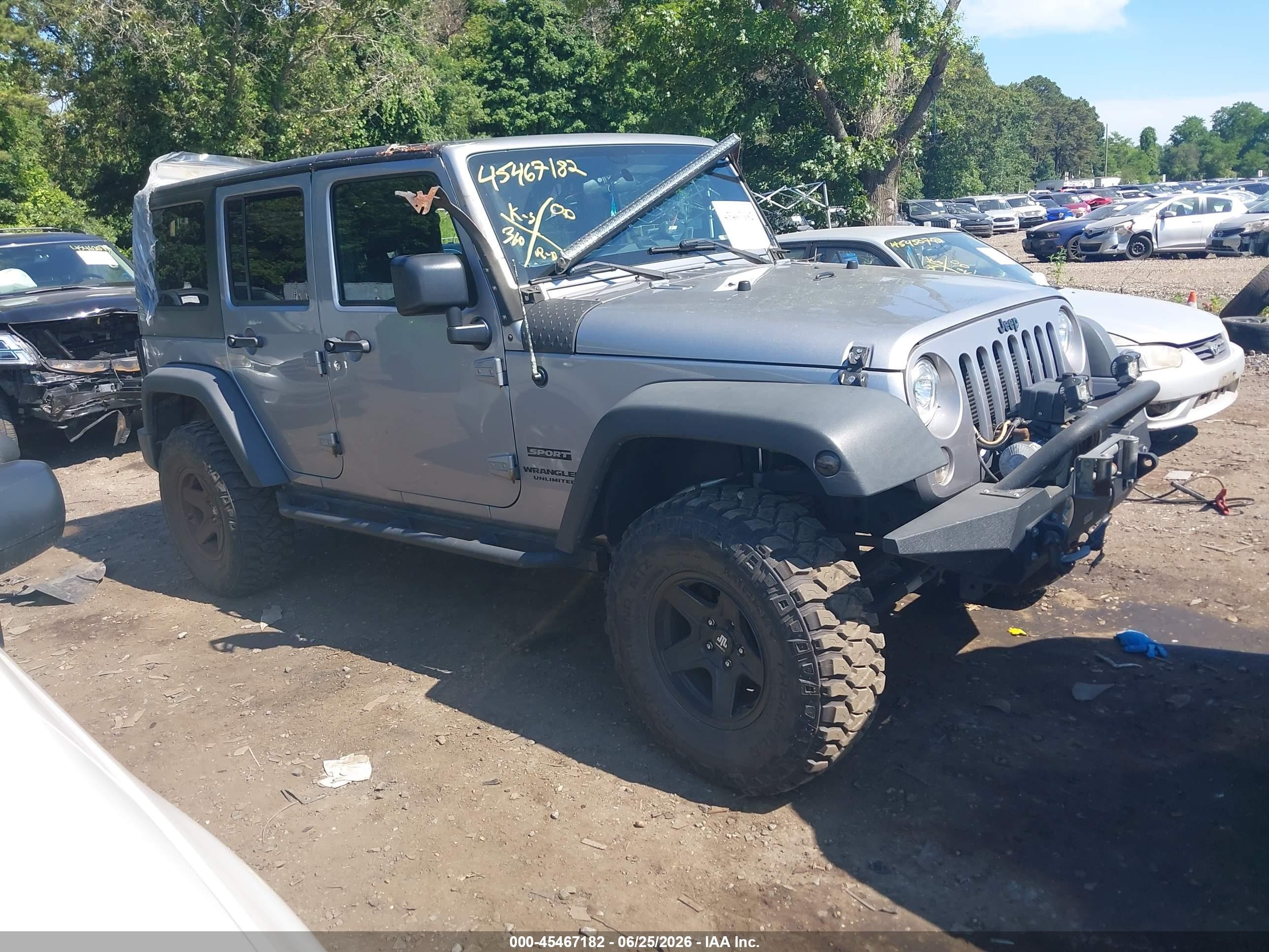 2017 Jeep Wrangler Unlimited Sport, VIN 1C4BJWDG8HL598865 — Rear end