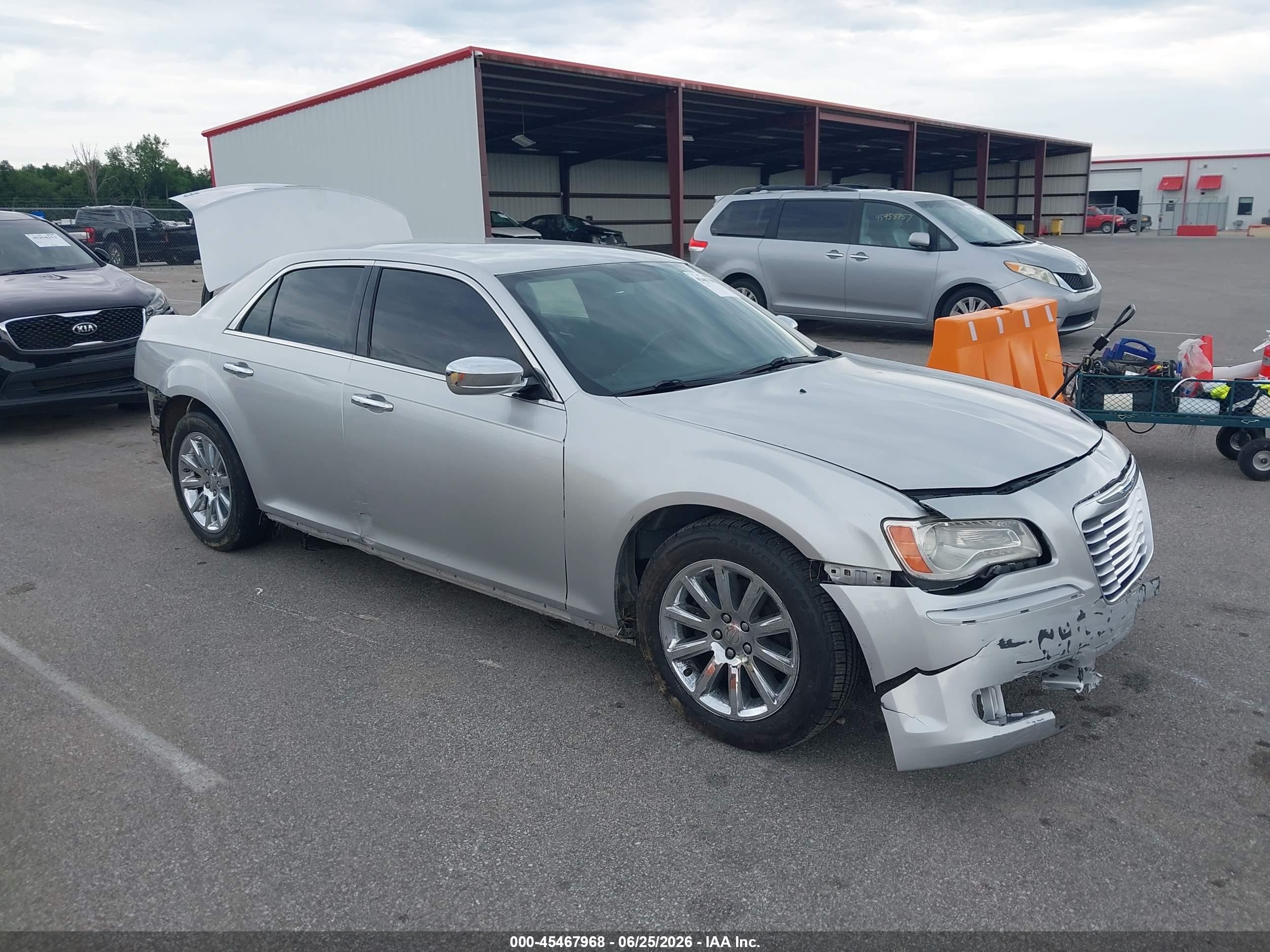 2012 Chrysler 300 Limited, VIN 2C3CCACG8CH113329 — All over