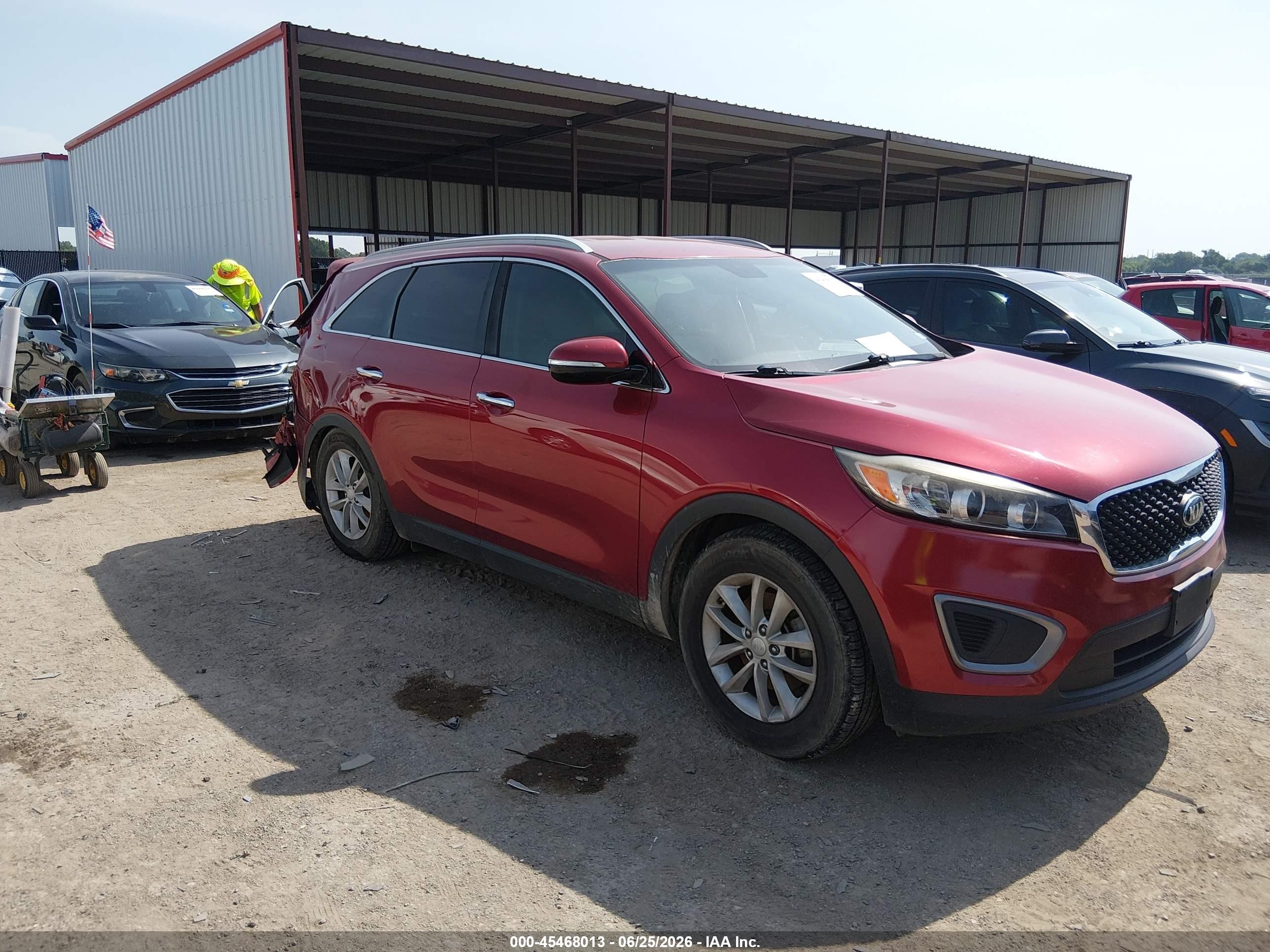 2016 Kia Sorento LX, VIN 5XYPG4A32GG013329 — Rear end