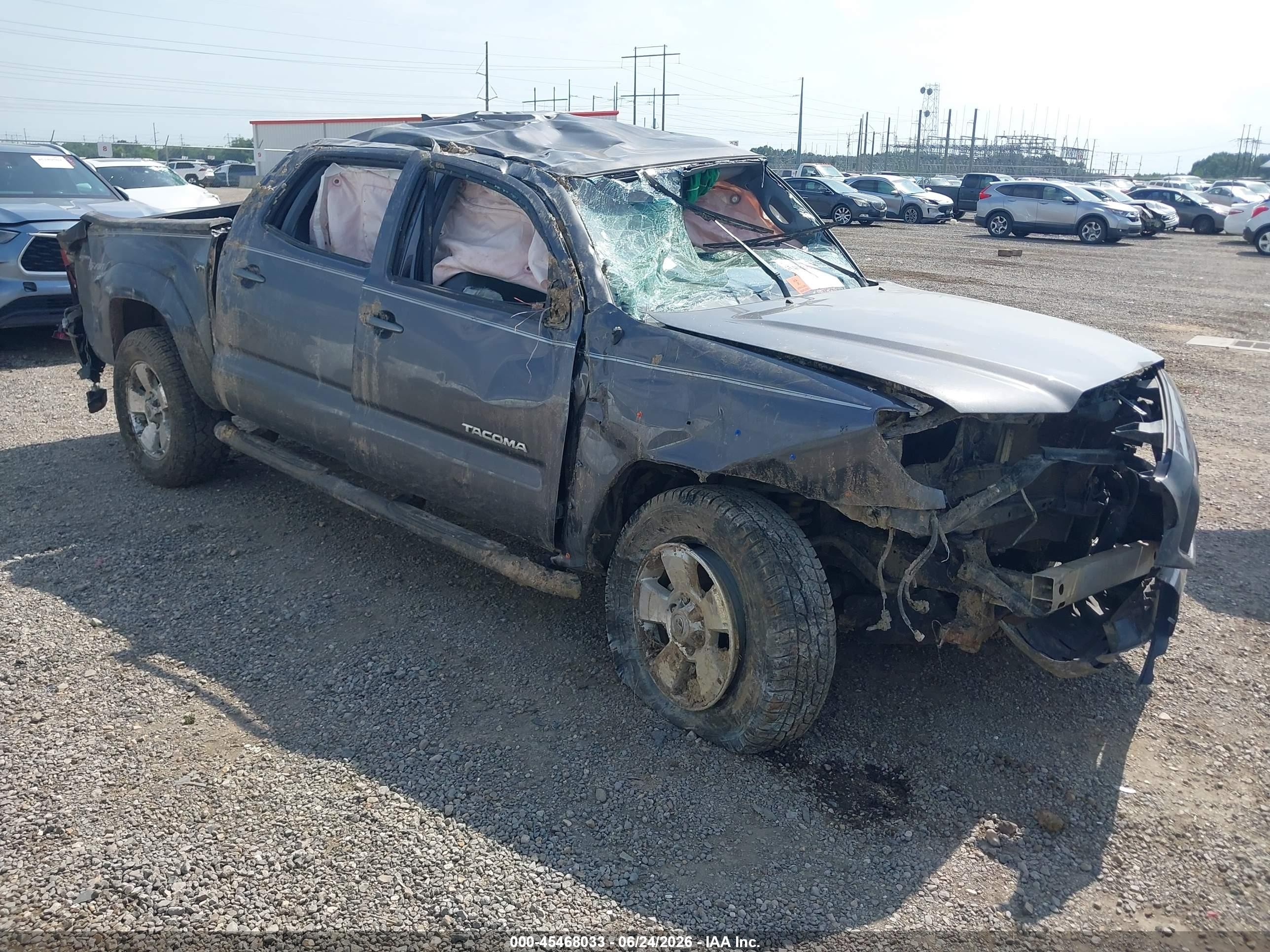 2015 Toyota Tacoma PreRunner, VIN 5TFJU4GN0FX075704 — Rollover
