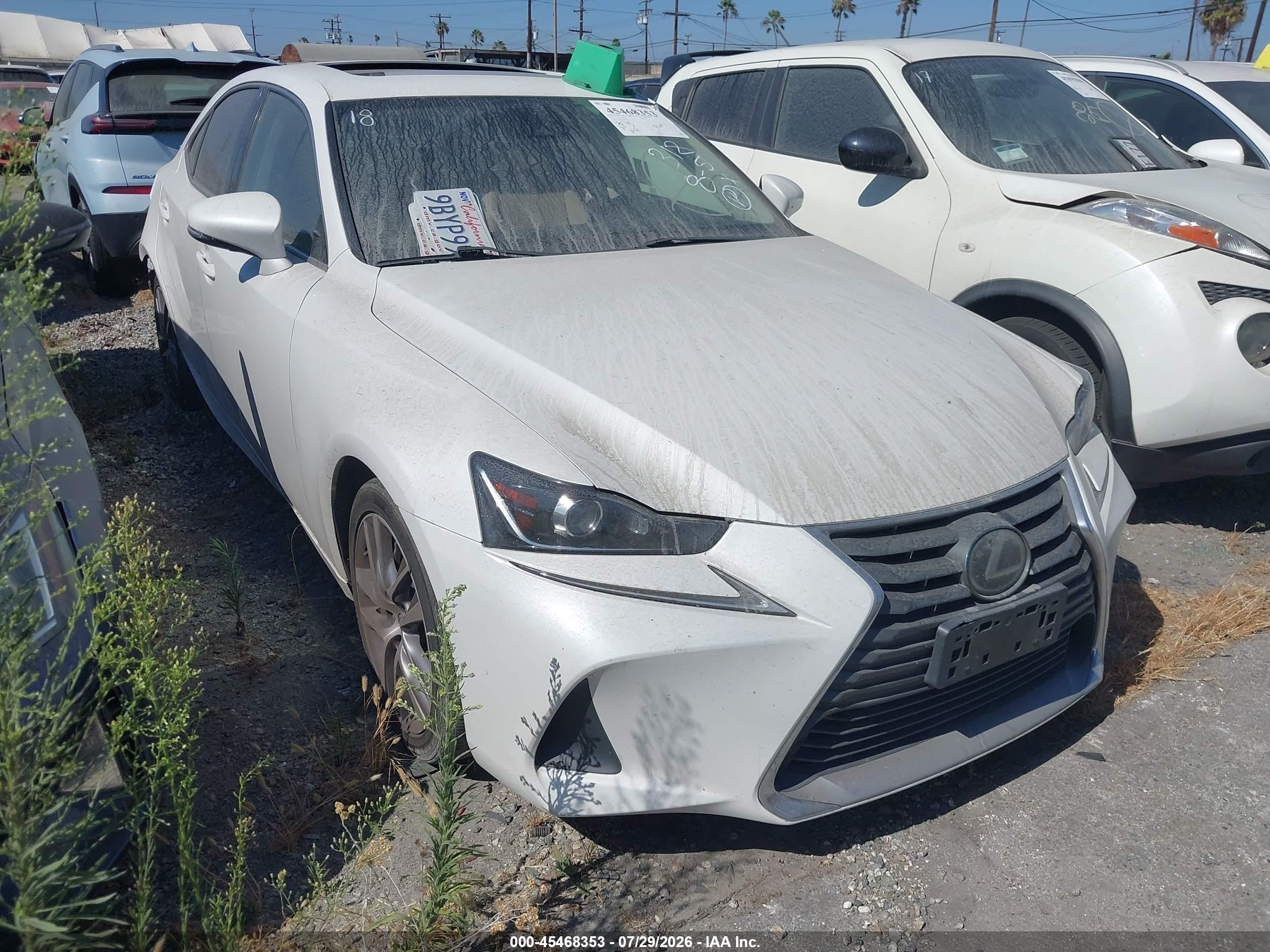 2019 Lexus IS 300, VIN JTHBA1D21K5096006 — Зад