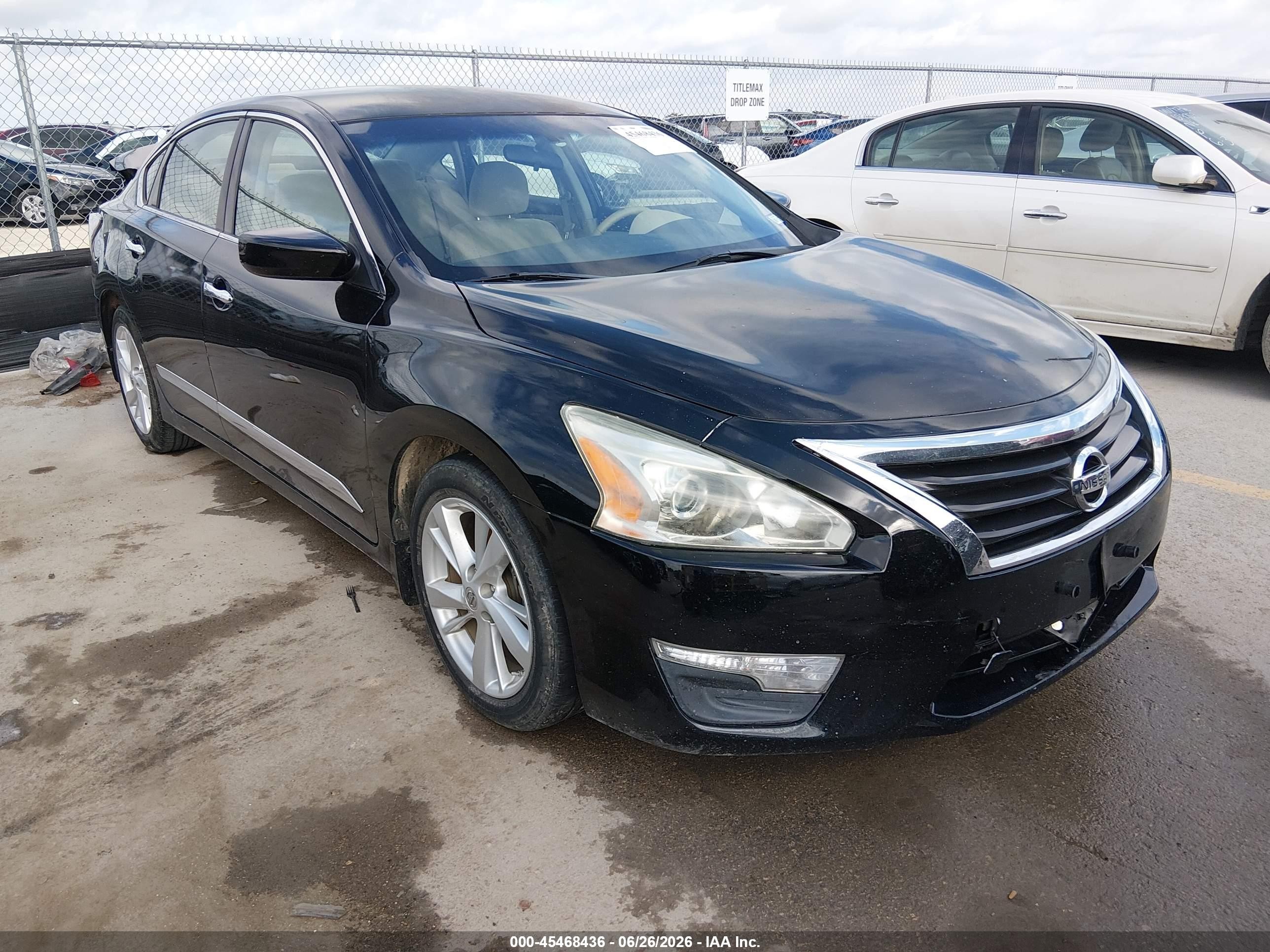 2014 Nissan Altima S, VIN 1N4AL3AP7EC405583 — Rear end